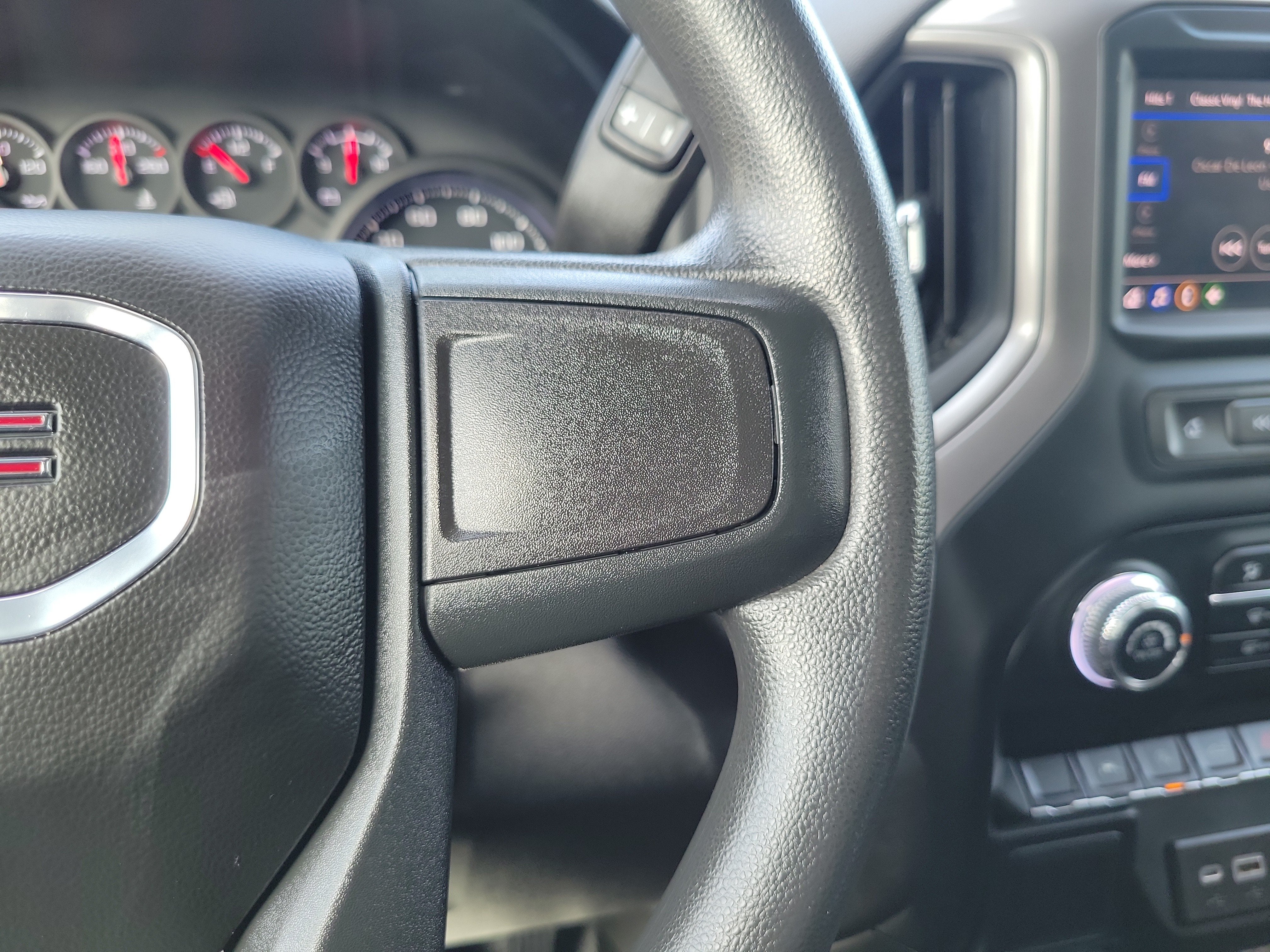 2022 GMC Sierra 1500 Pro