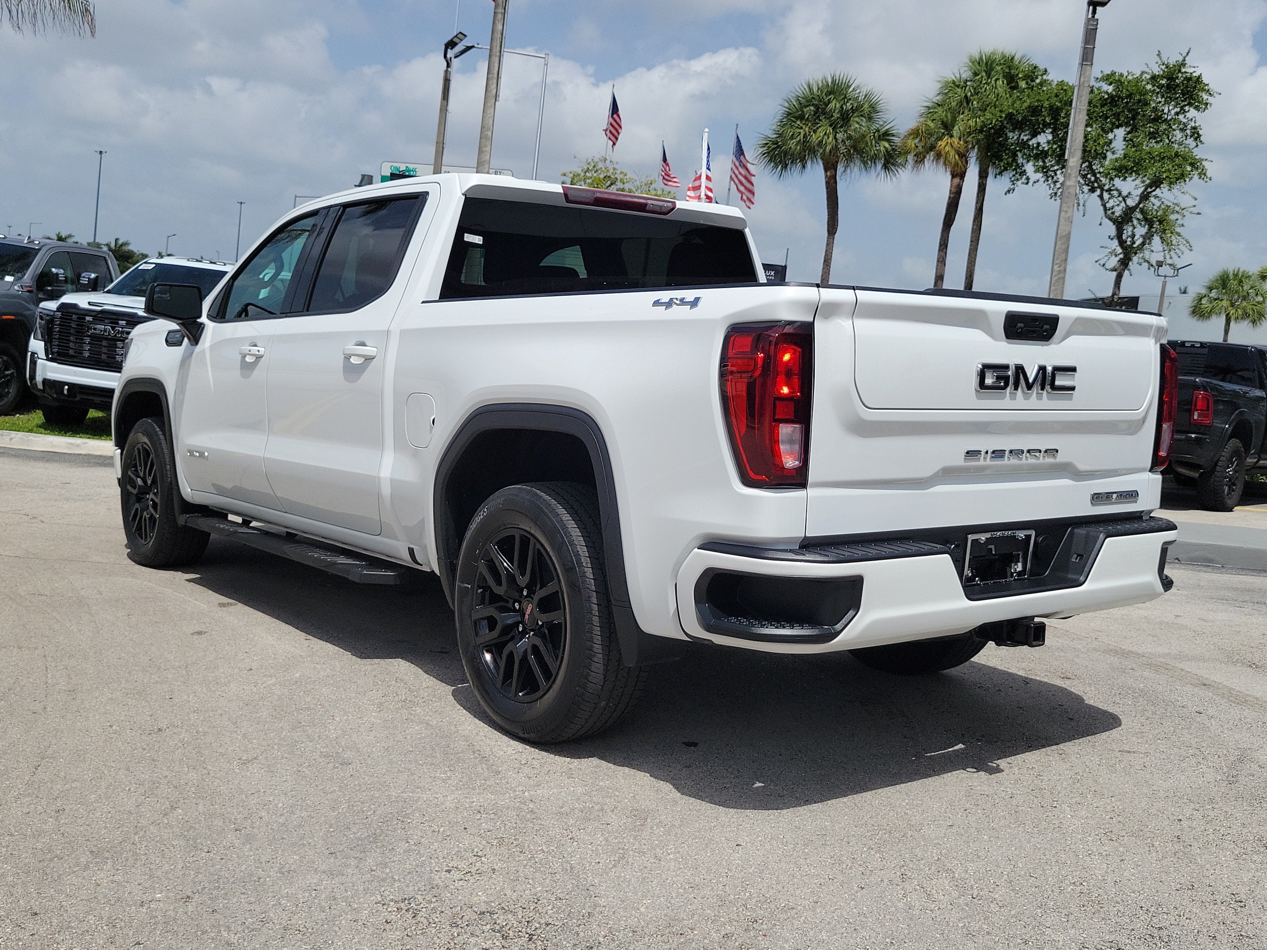 2023 GMC Sierra 1500 Elevation