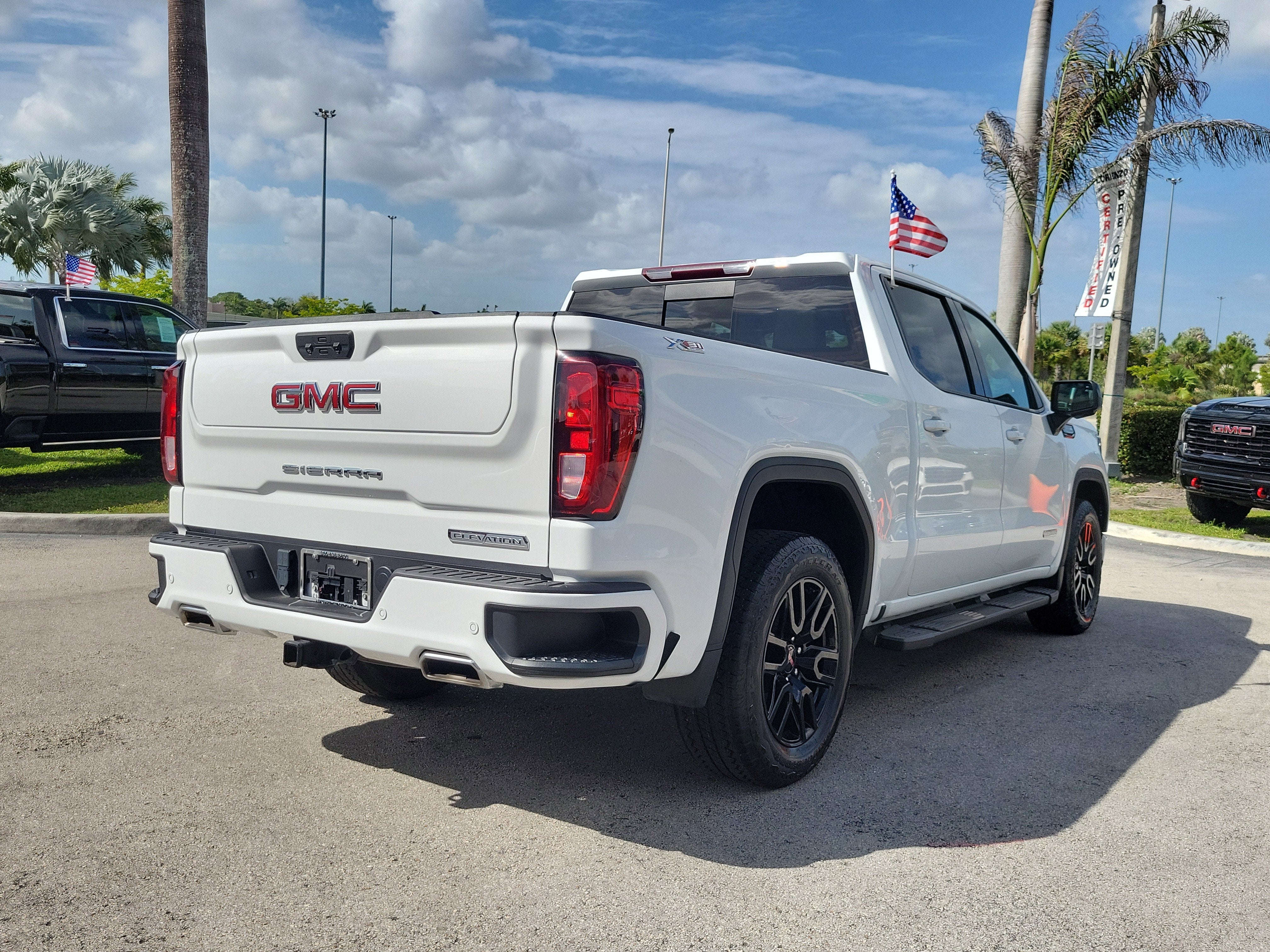 2022 GMC Sierra 1500 Elevation