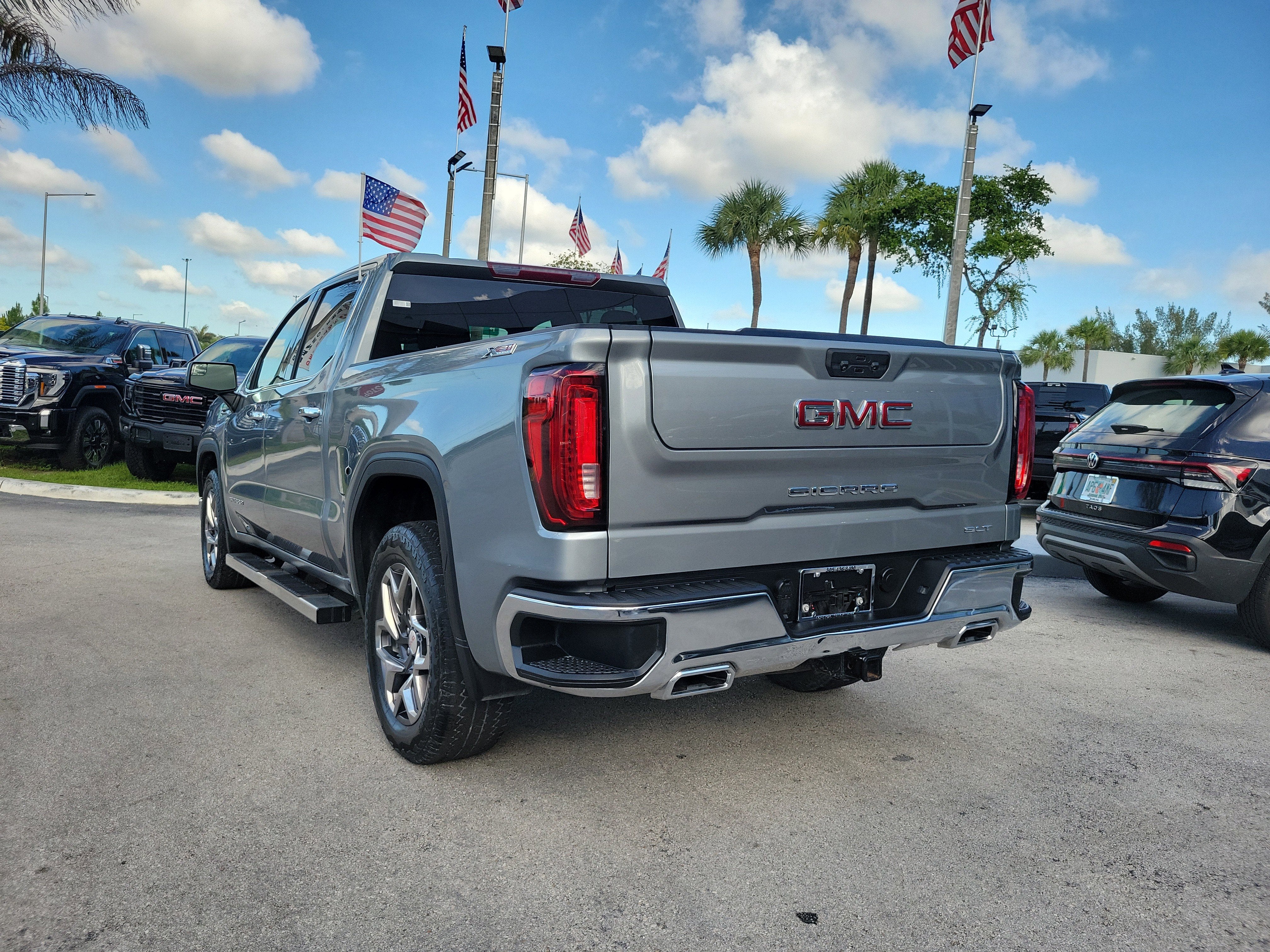 2024 GMC Sierra 1500 SLT