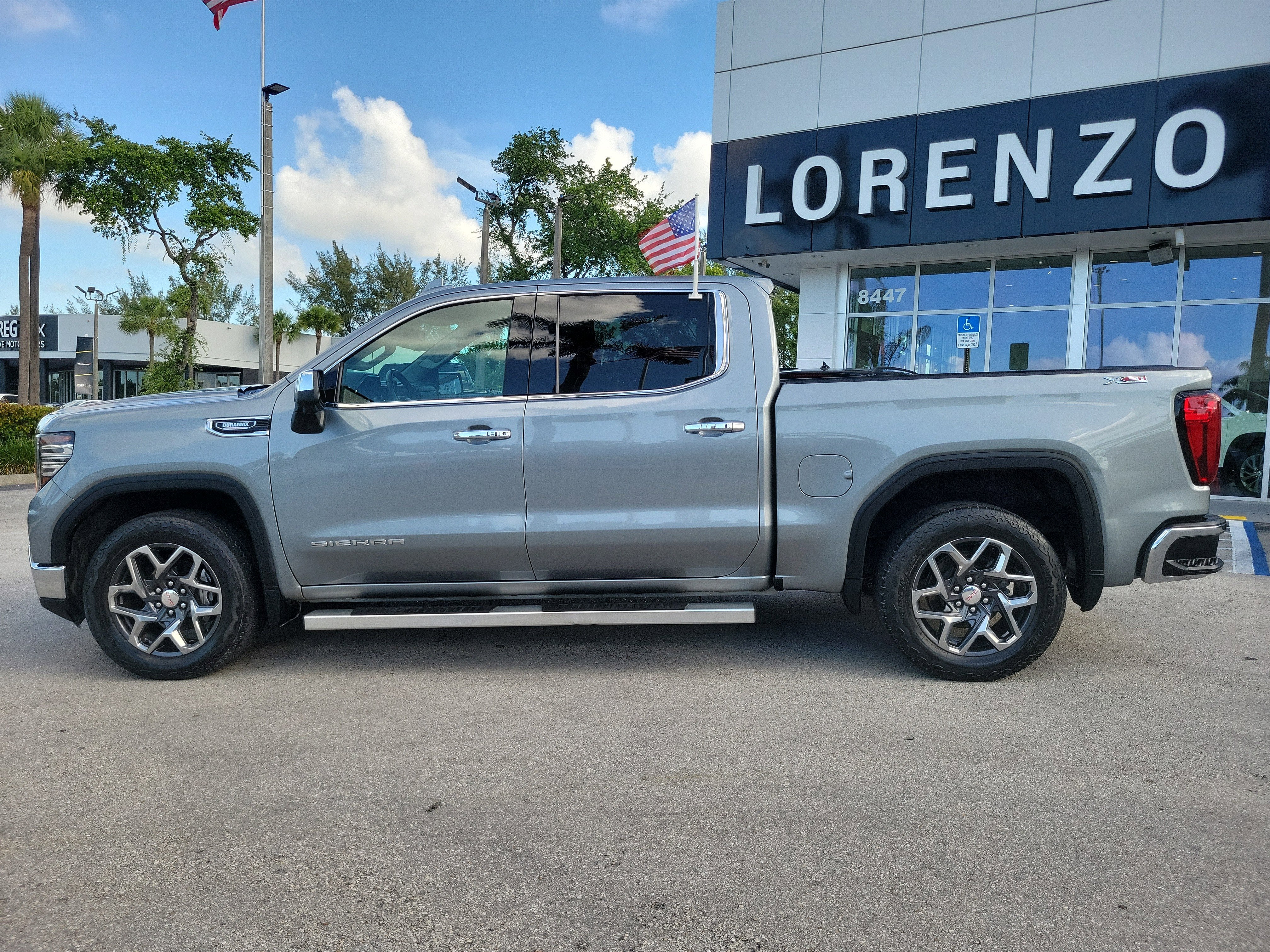 2024 GMC Sierra 1500 SLT