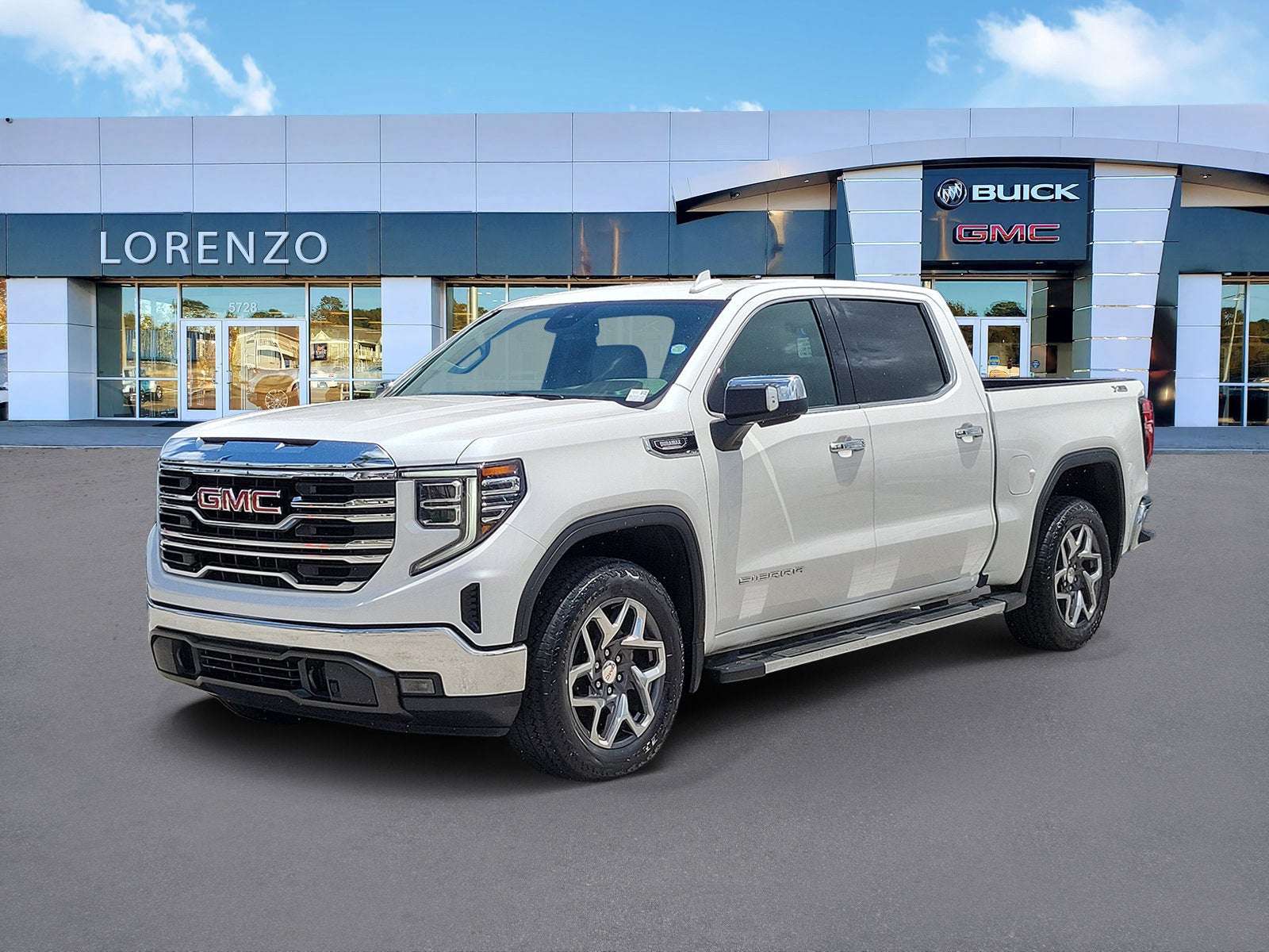 2023 GMC Sierra 4WD Crew Cab Short Box SLT's photo