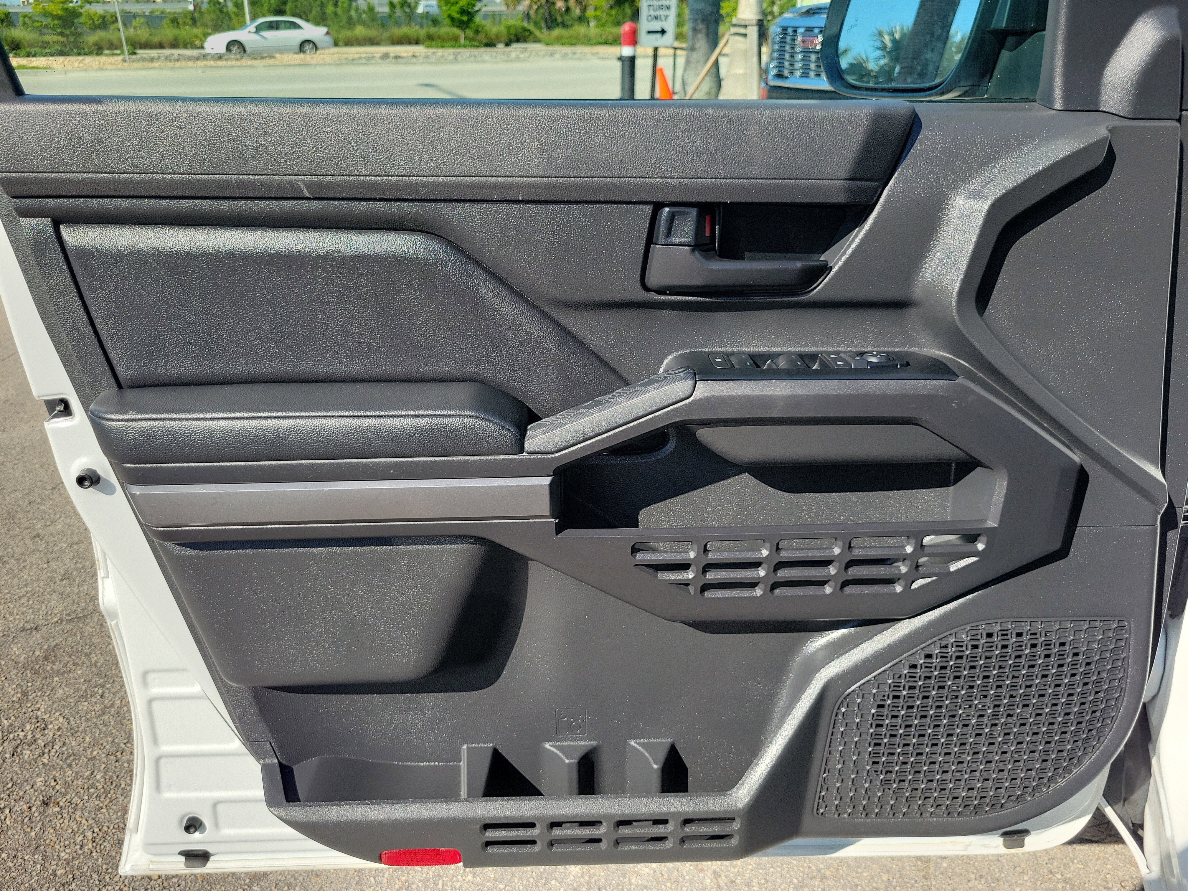 2024 Toyota Tacoma 2WD SR5