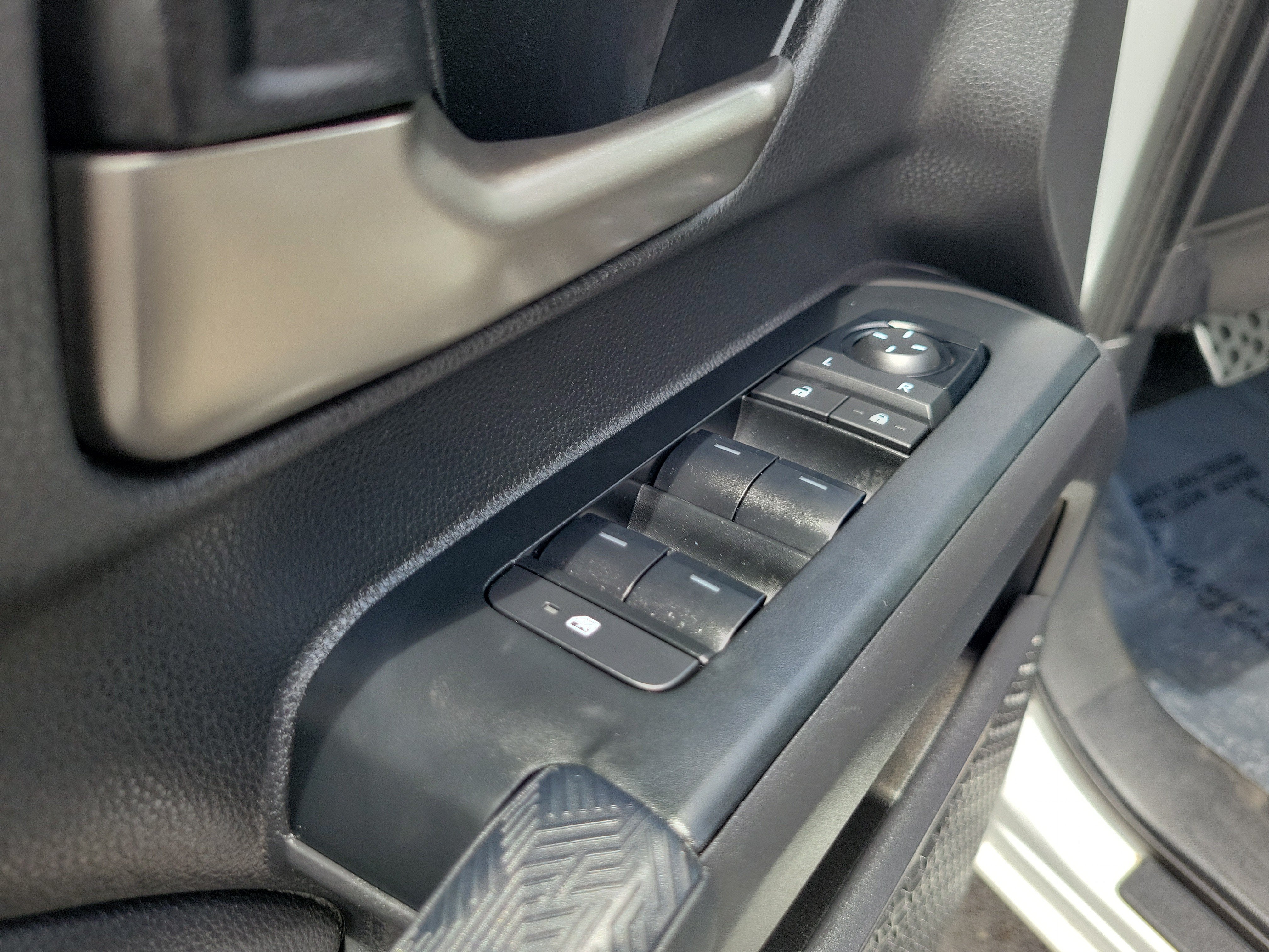2024 Toyota Tacoma 2WD SR5