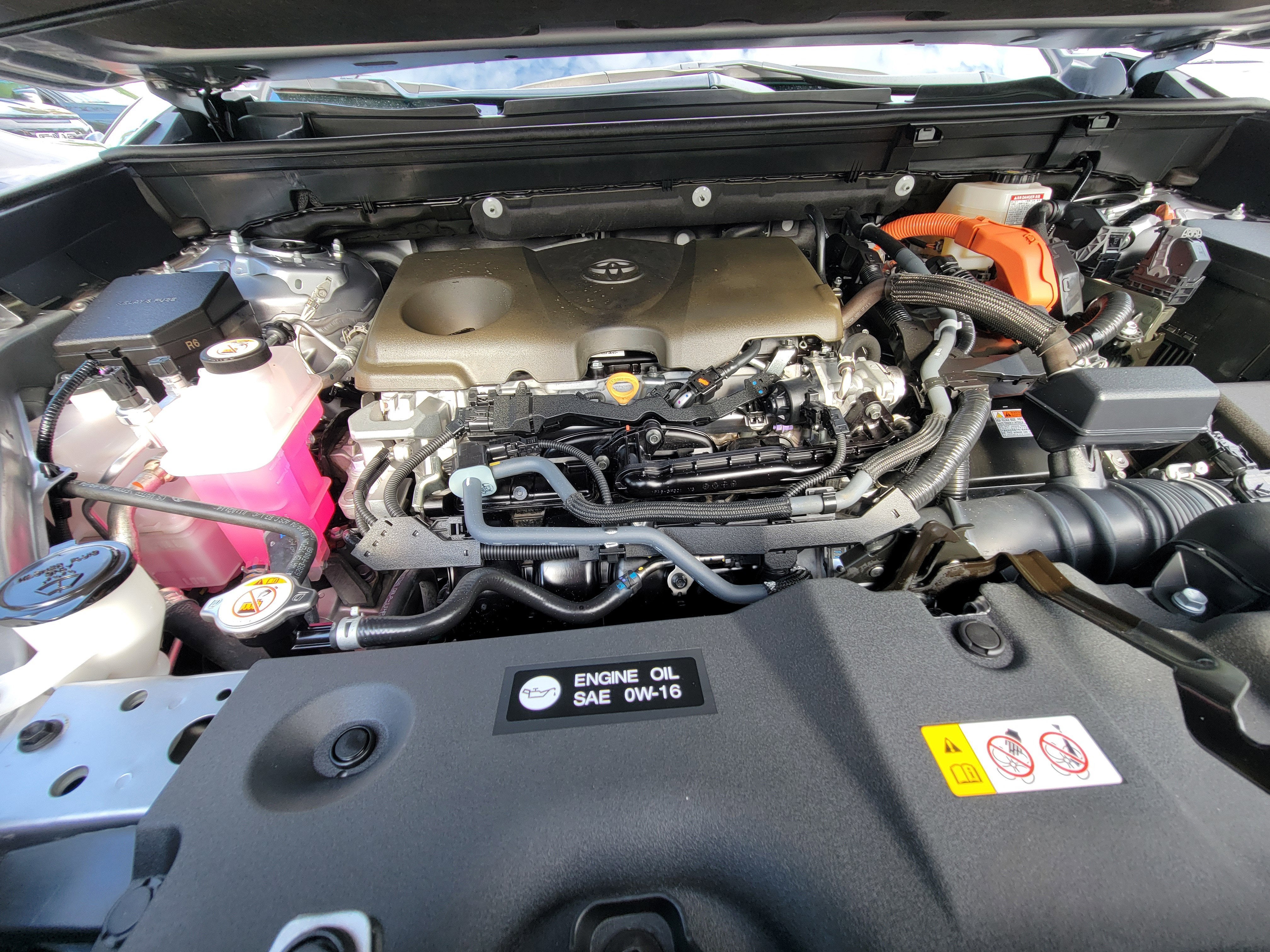 2024 Toyota RAV4 Hybrid SE