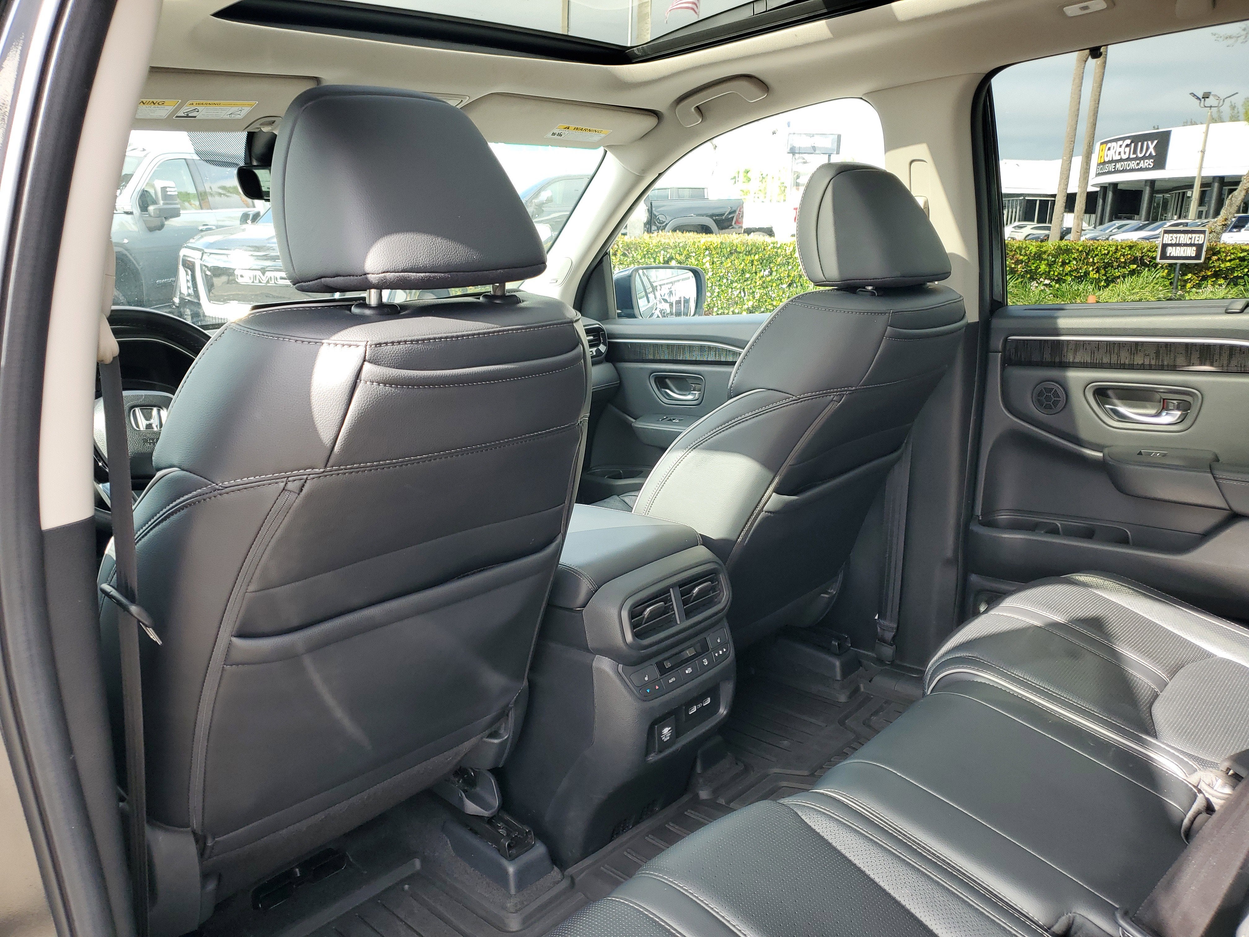 2023 Honda Pilot Elite