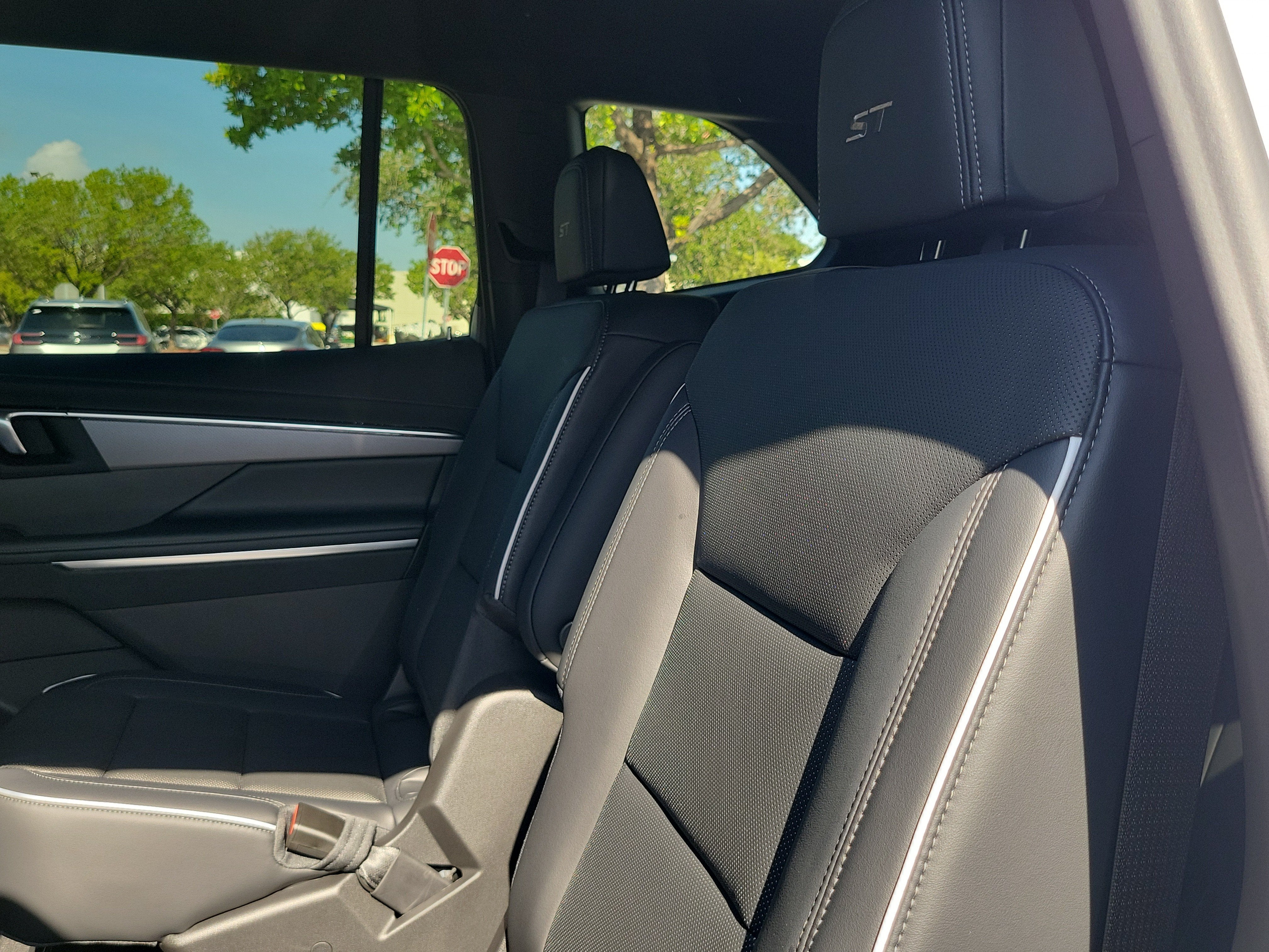 2027 Buick Enclave Sport Touring - Photo 6