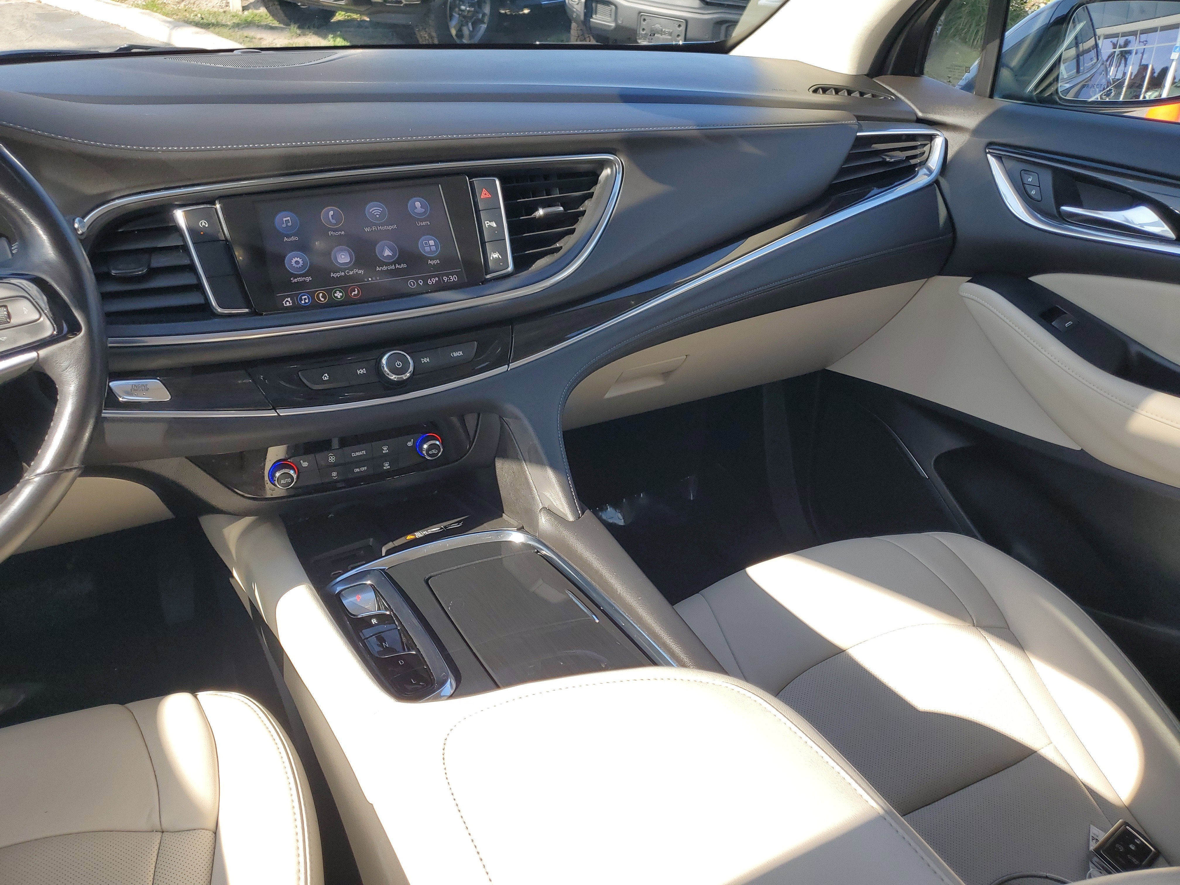 2022 Buick Enclave Essence