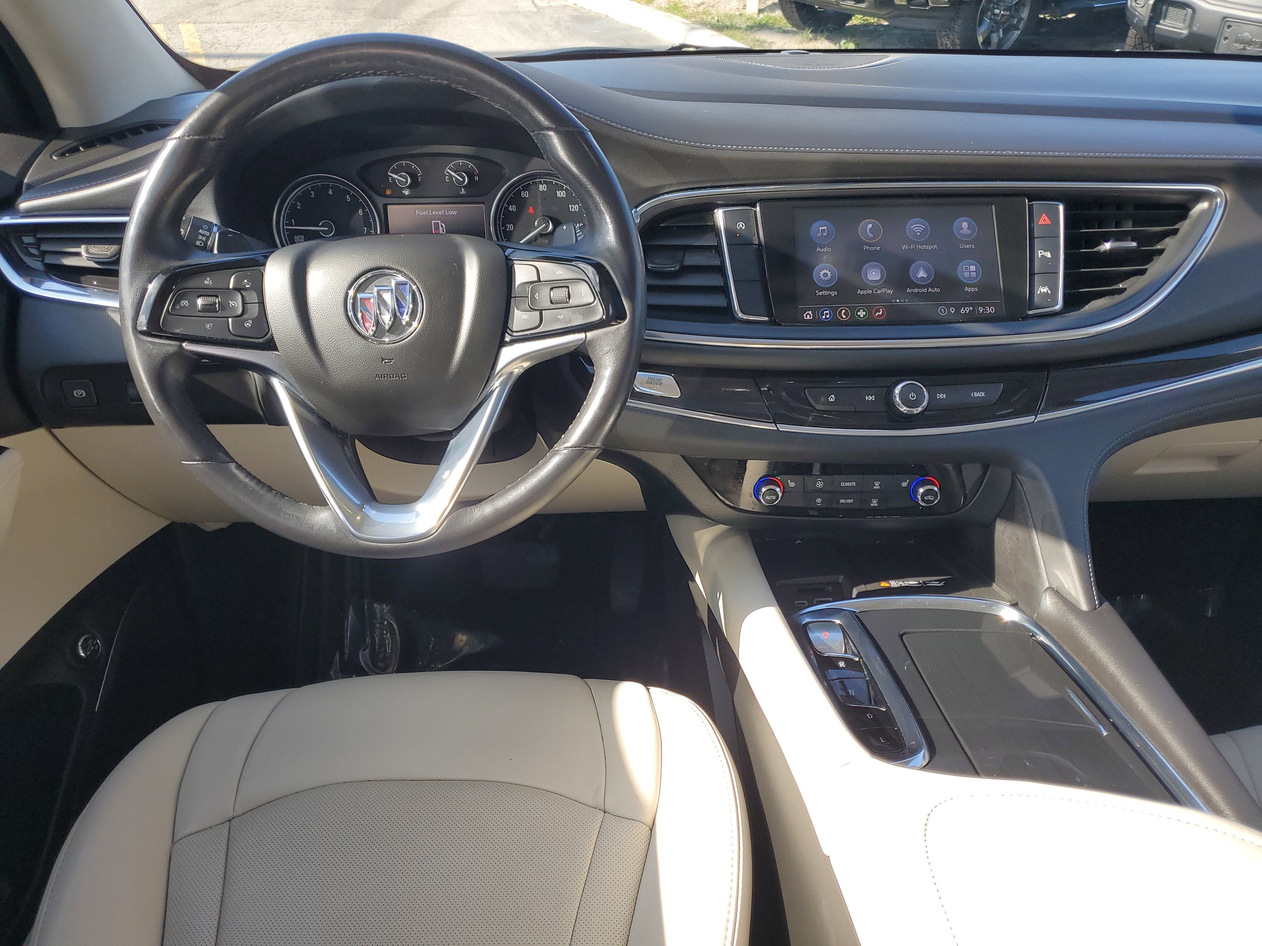 2022 Buick Enclave Essence