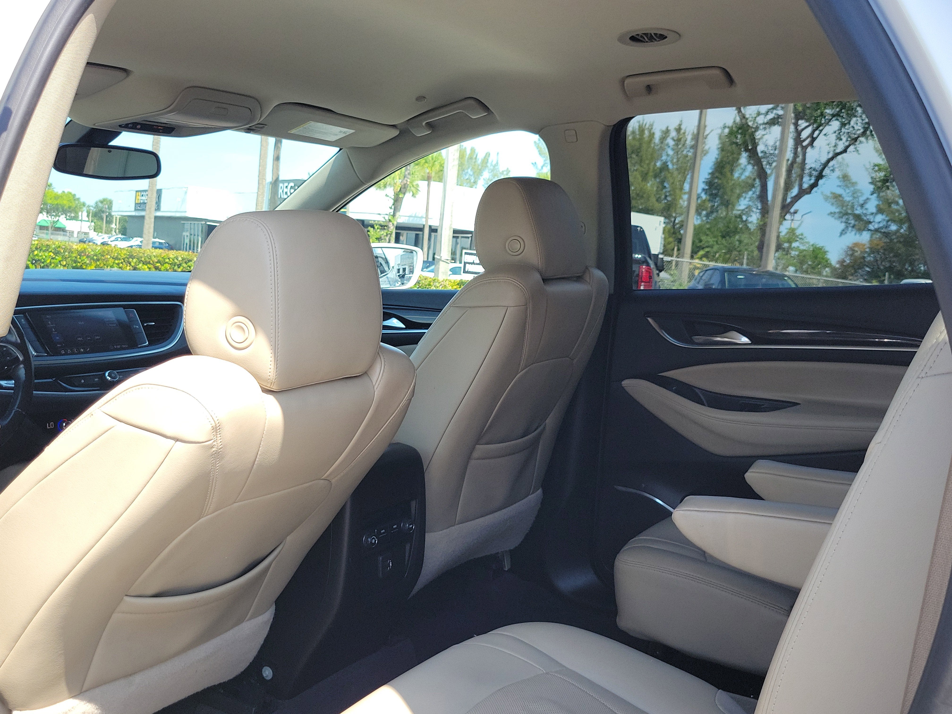 2020 Buick Enclave Essence
