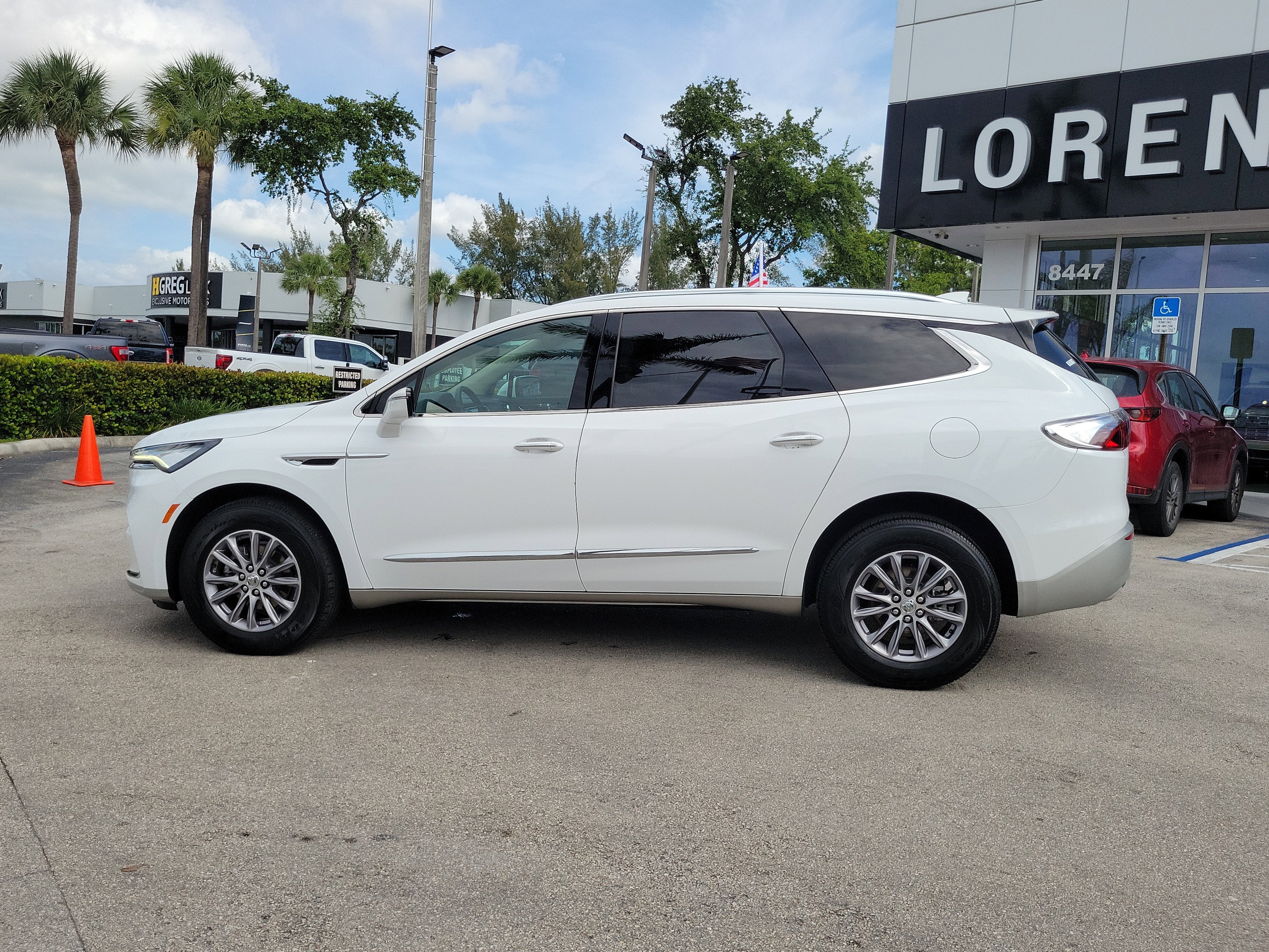 2024 Buick Enclave Essence