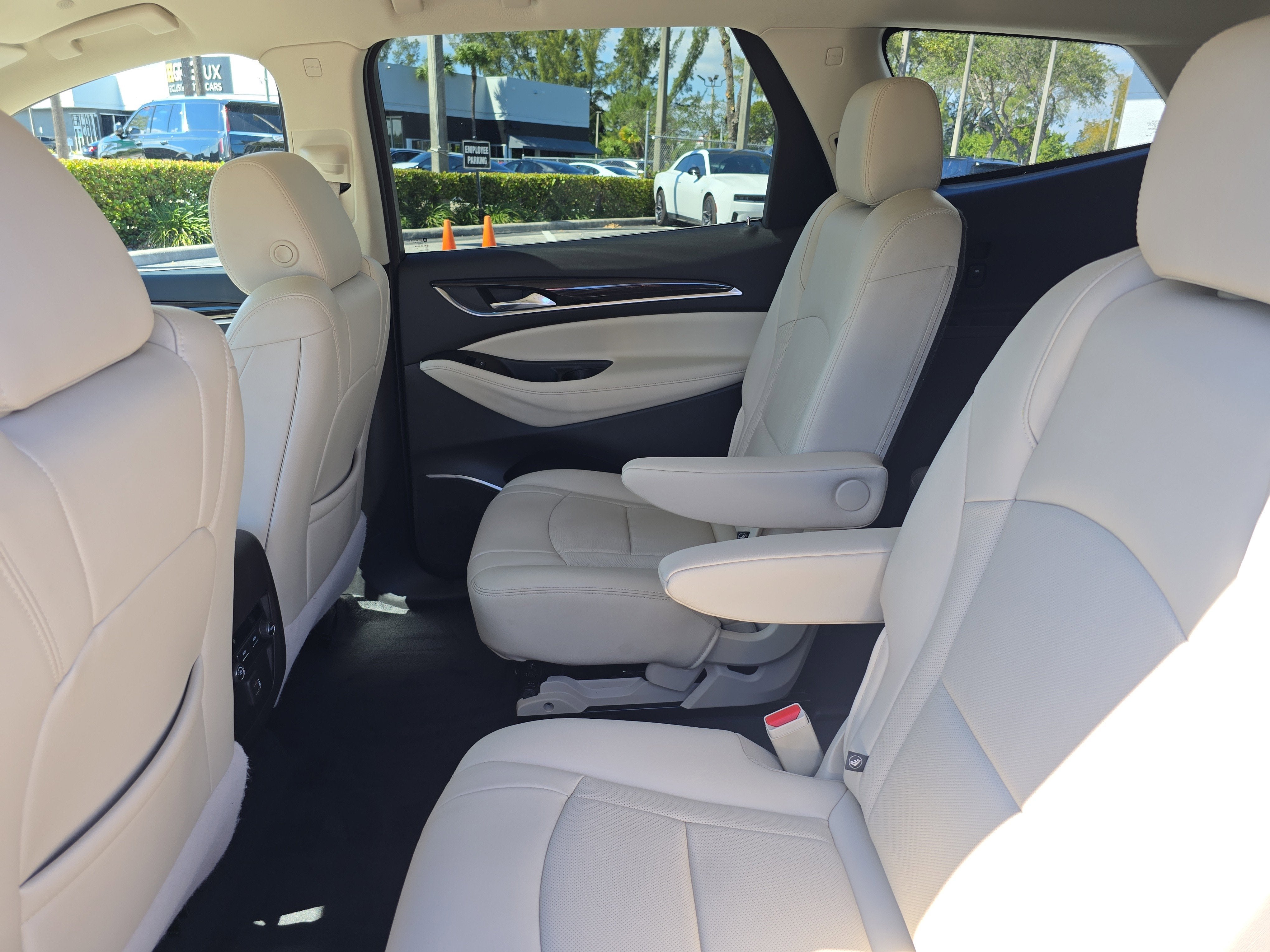 2022 Buick Enclave Essence