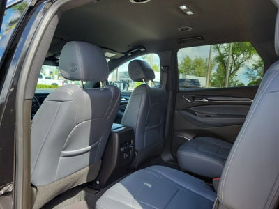 2022 Buick Enclave Essence