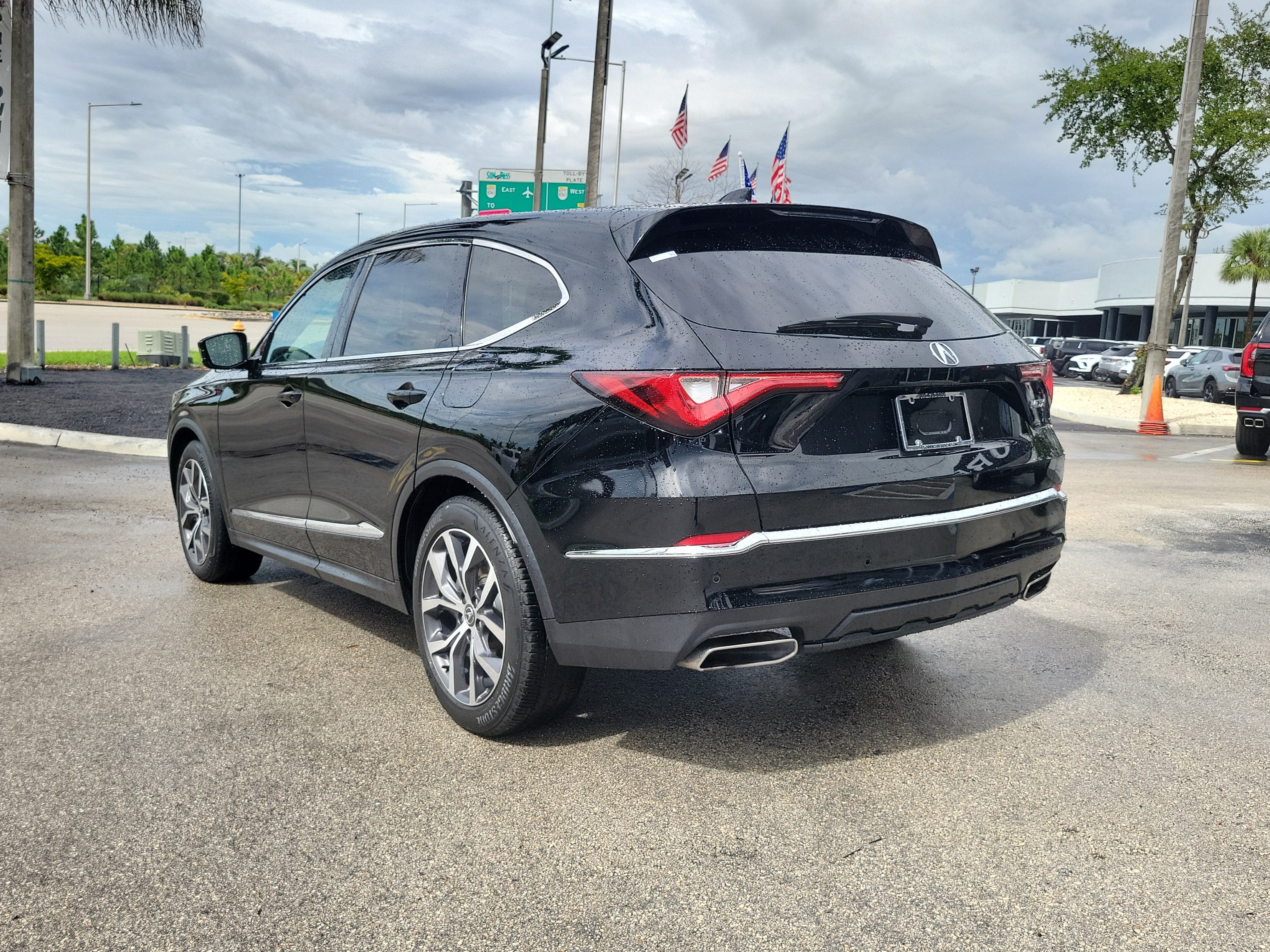 2023 Acura MDX w/Technology Package