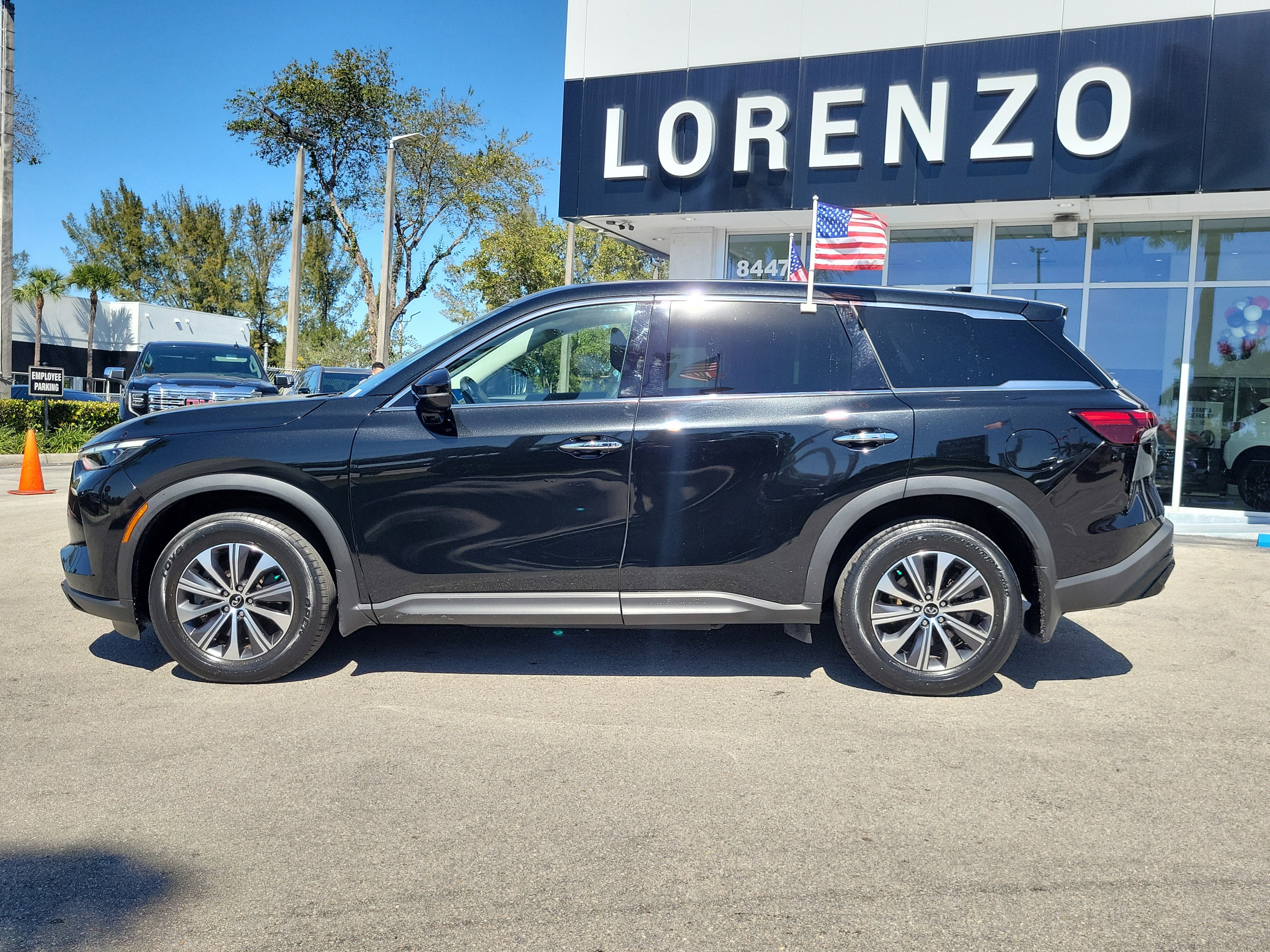 2023 INFINITI QX60 PURE