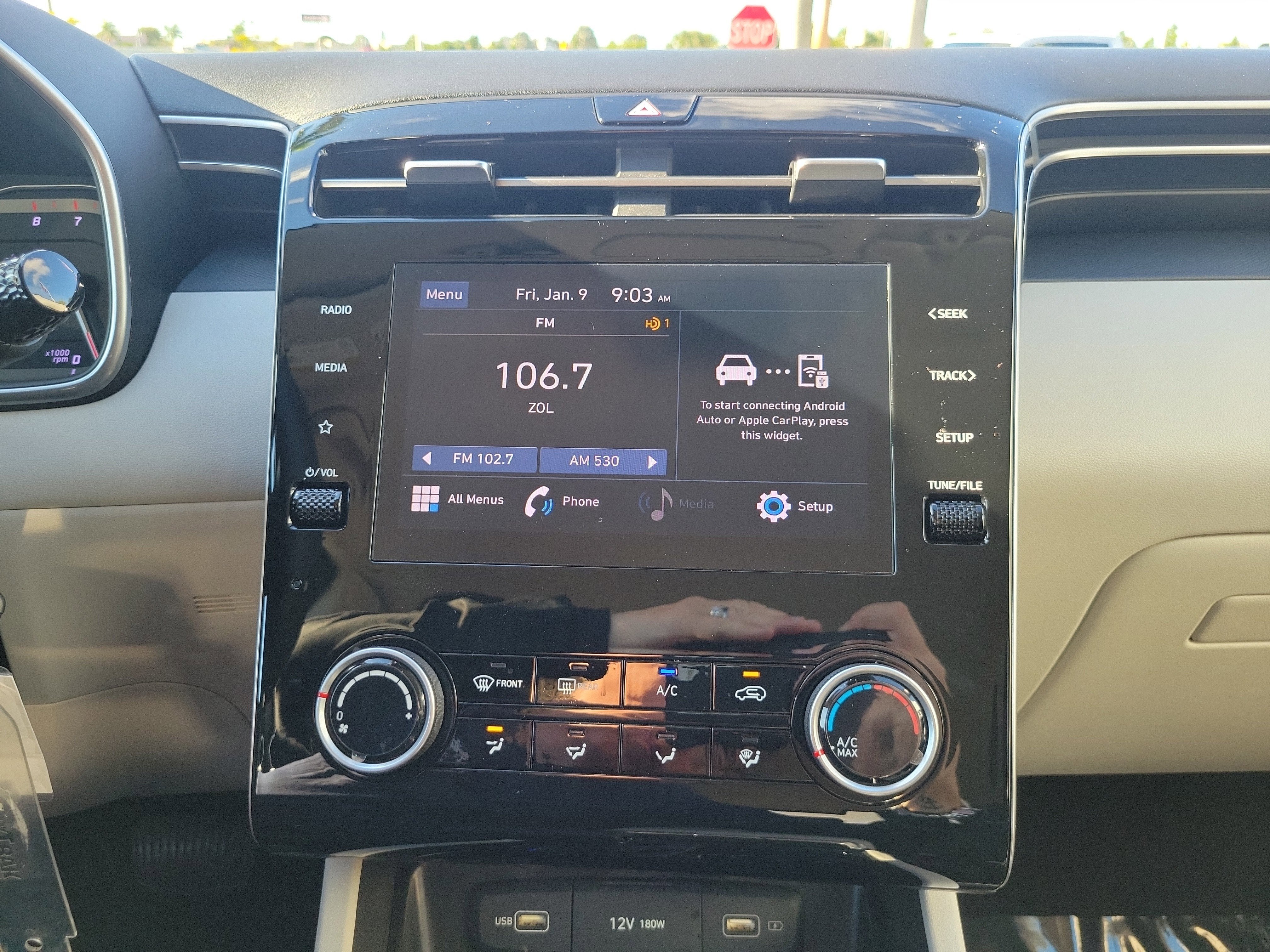 2023 Hyundai Tucson SE