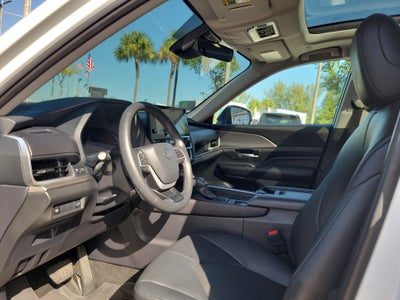 2025 Toyota Grand Highlander Hybrid XLE