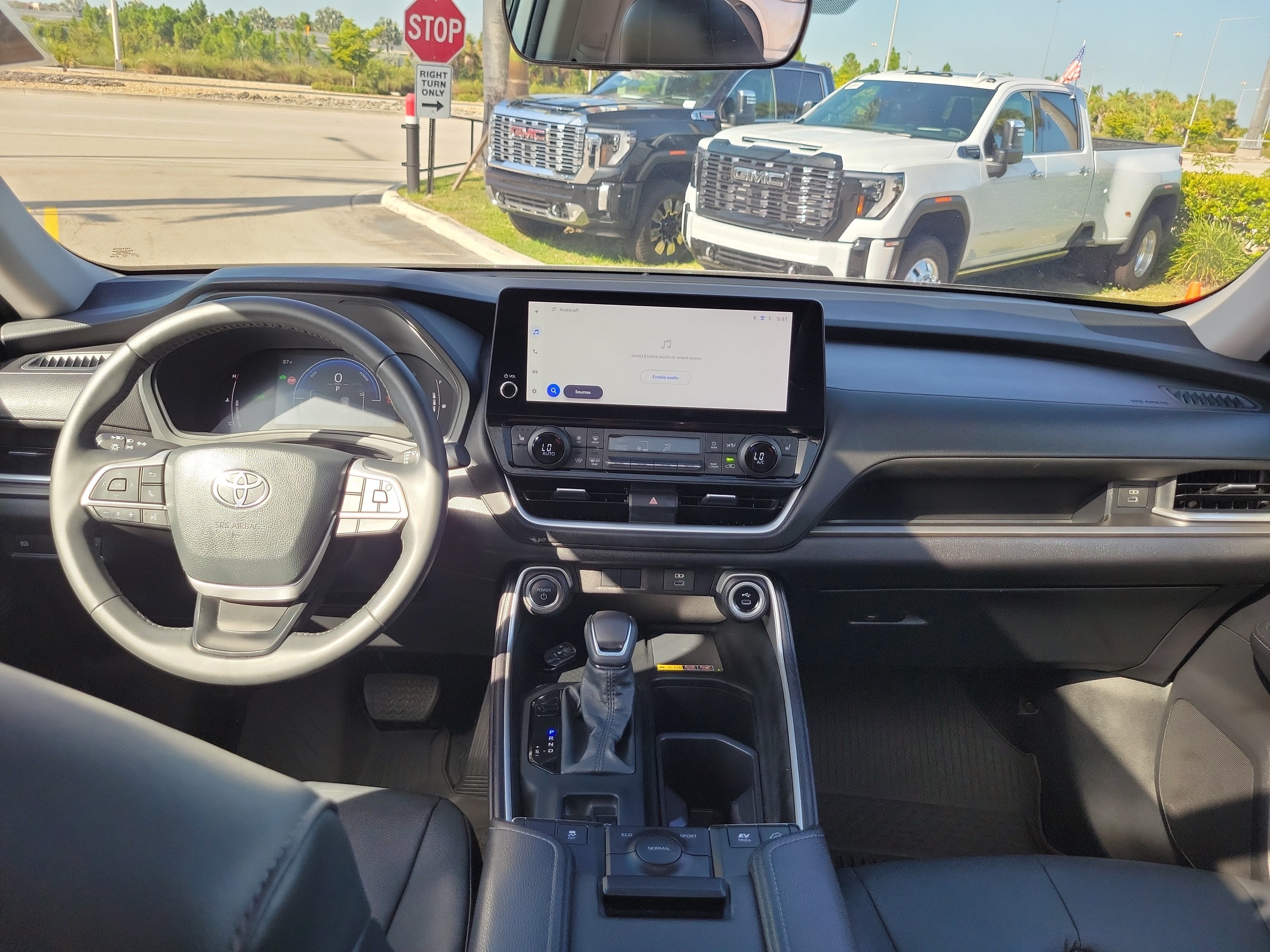 2025 Toyota Grand Highlander Hybrid XLE
