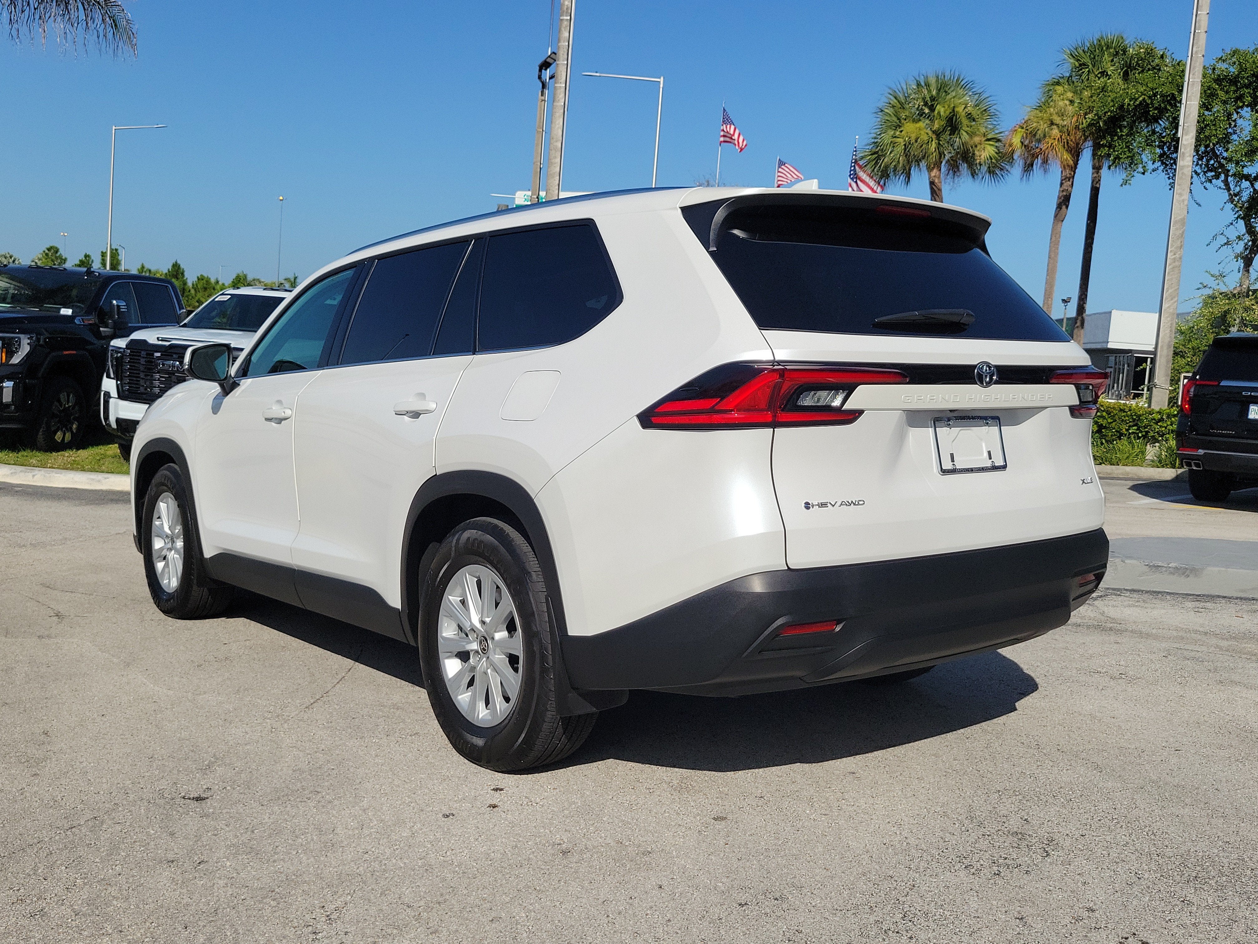 2025 Toyota Grand Highlander Hybrid XLE