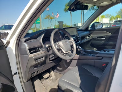 2025 Toyota Grand Highlander Hybrid XLE
