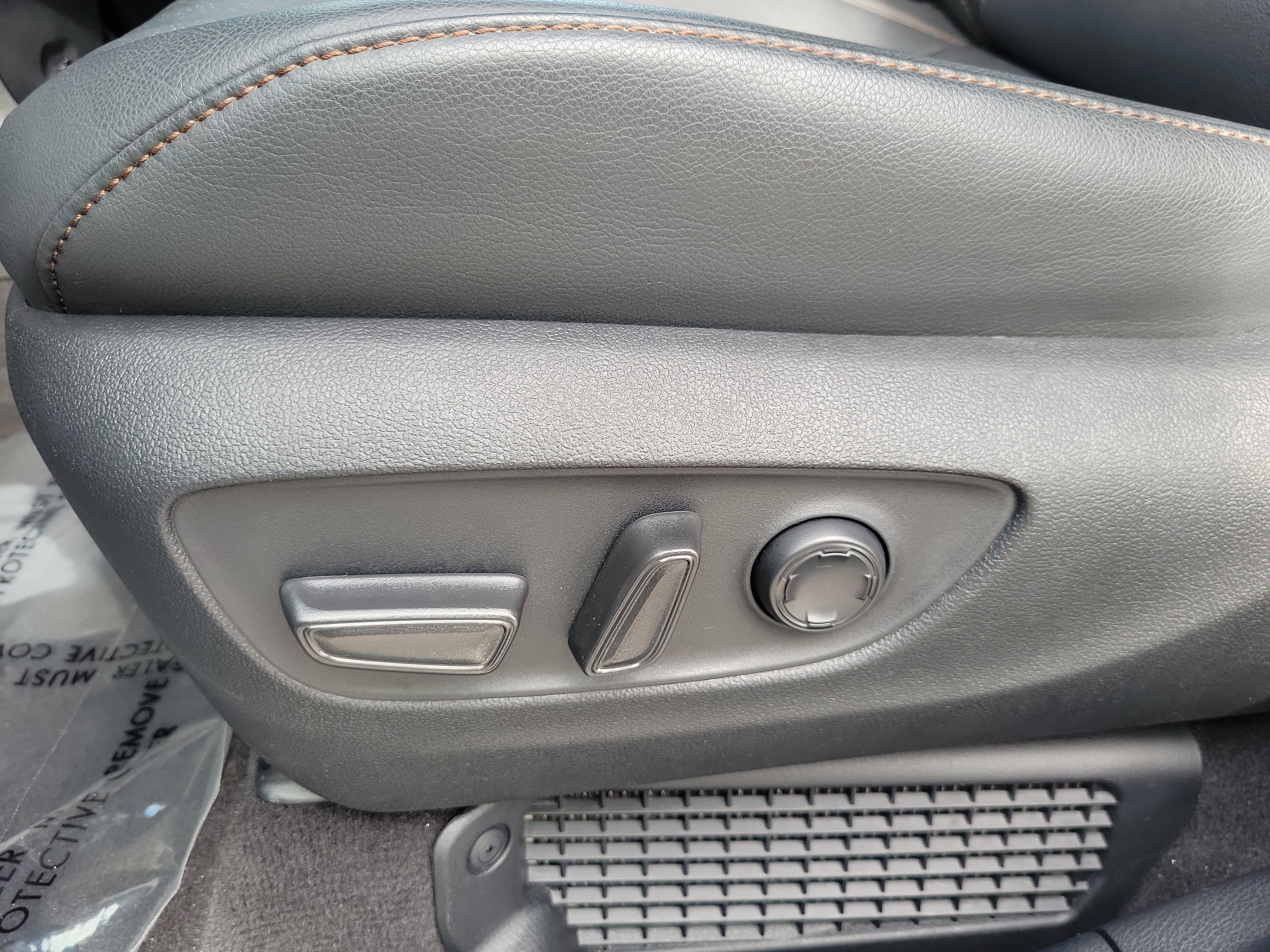 2025 Toyota Sienna Platinum