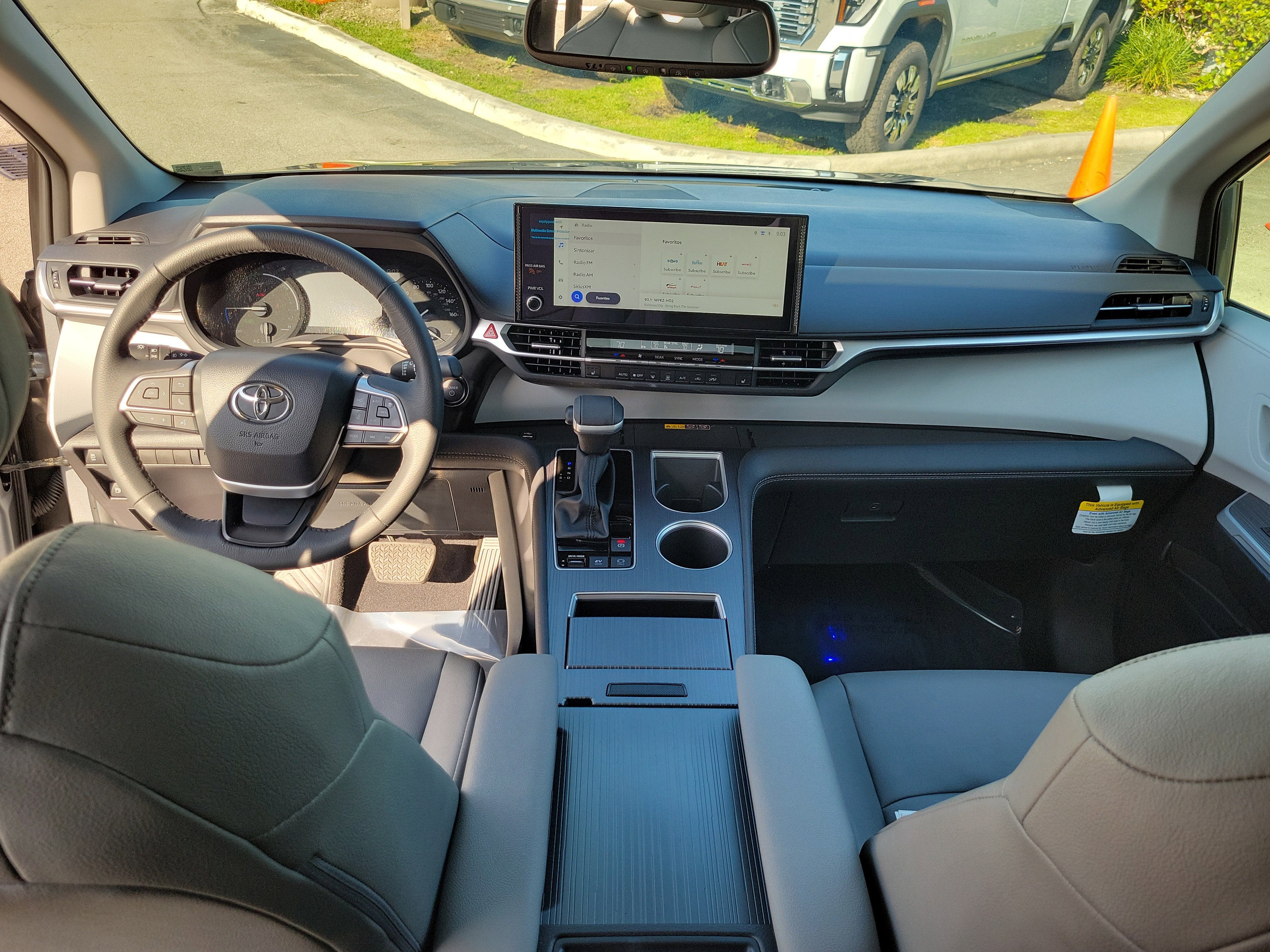 2026 Toyota Sienna XLE