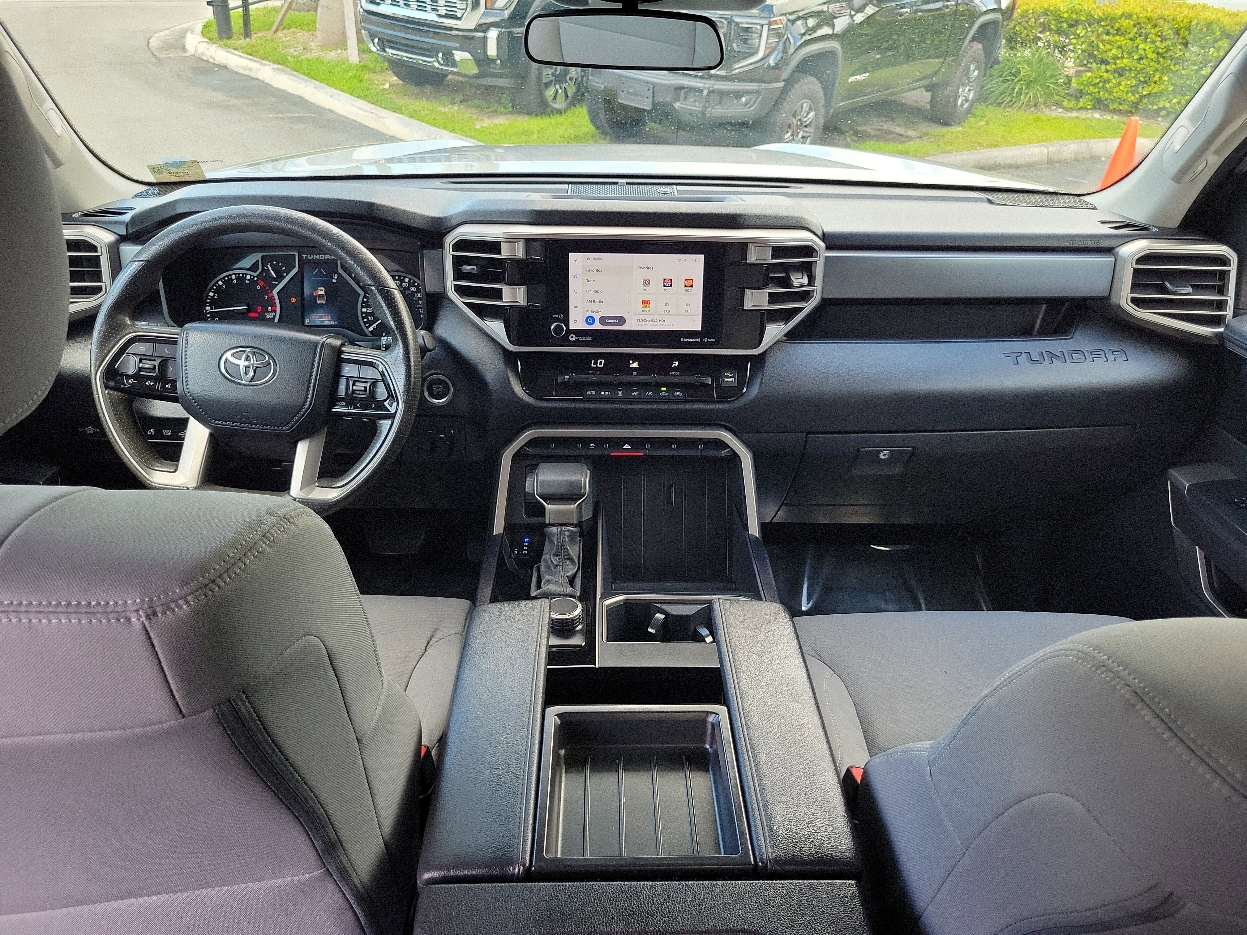 2022 Toyota Tundra 2WD SR5