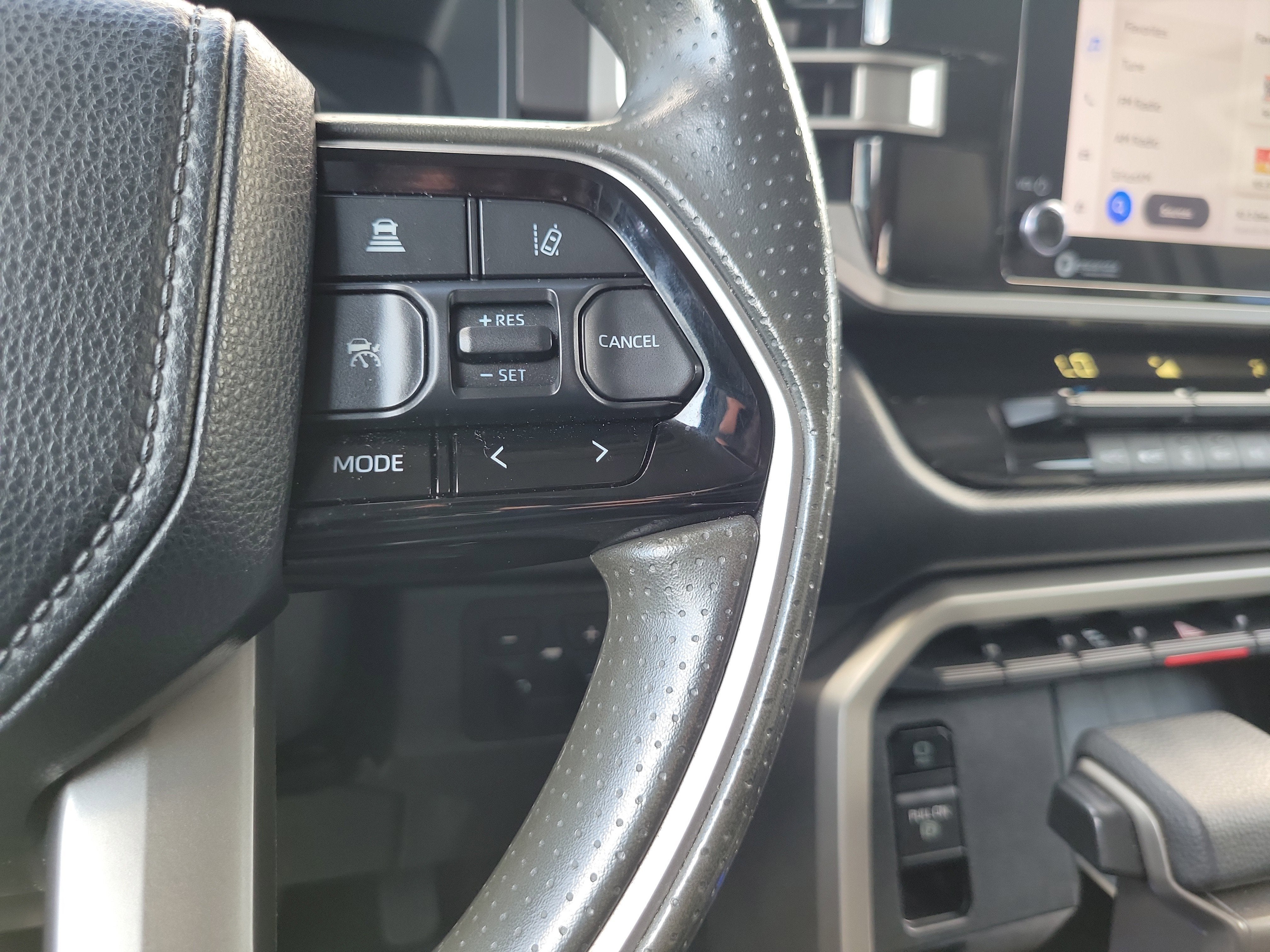 2022 Toyota Tundra 2WD SR5