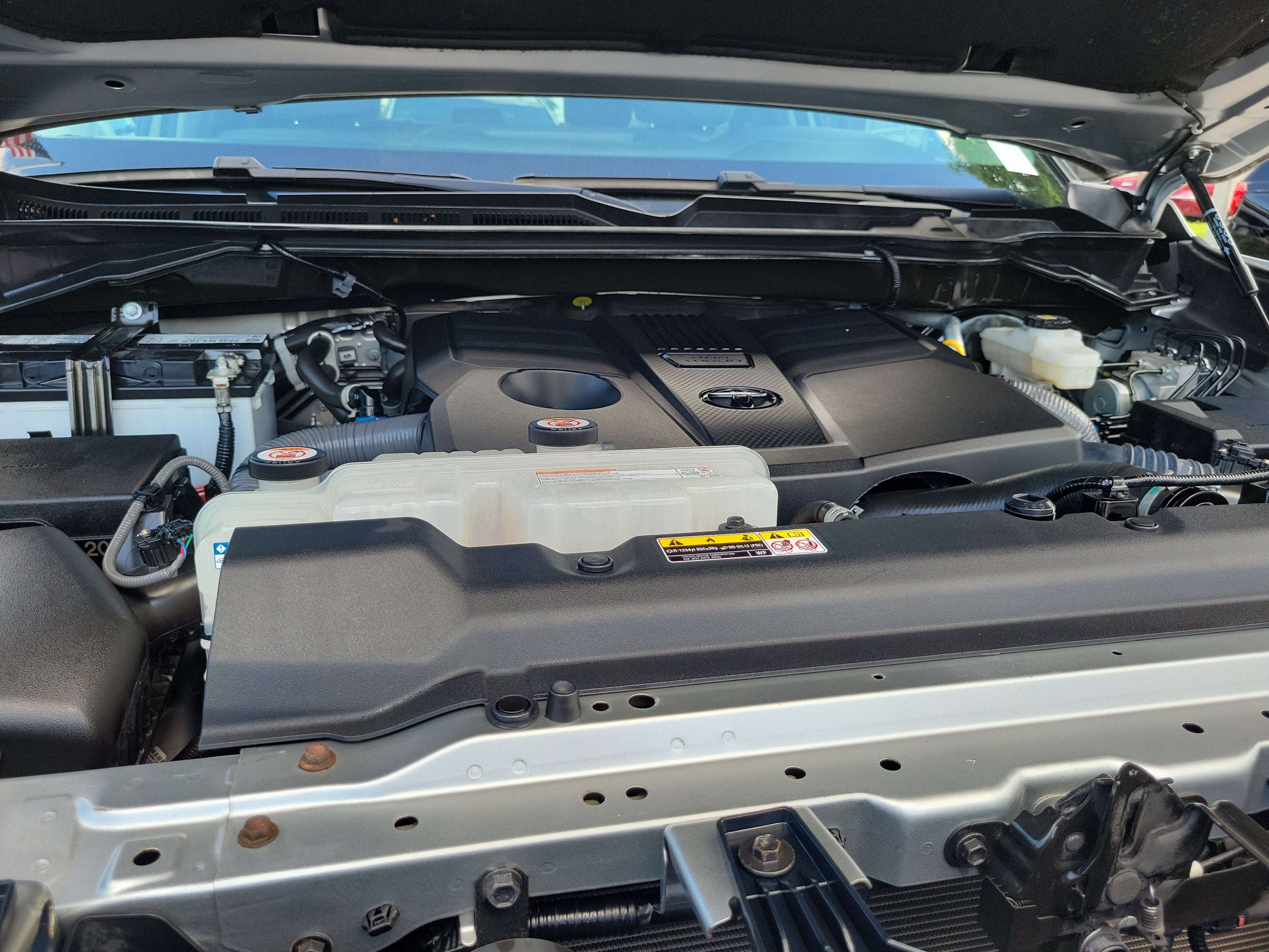 2022 Toyota Tundra 2WD SR5