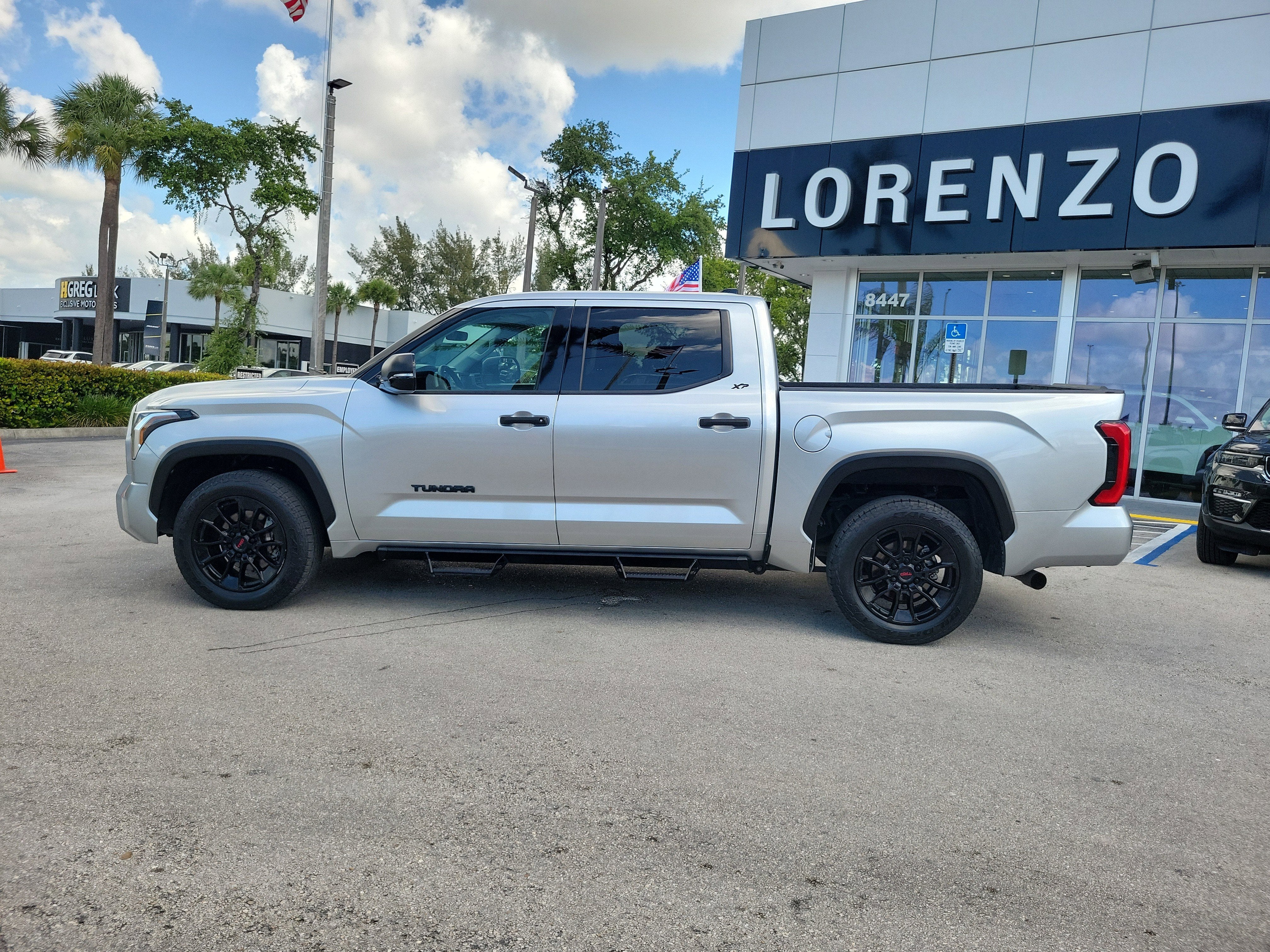 2022 Toyota Tundra 2WD SR5