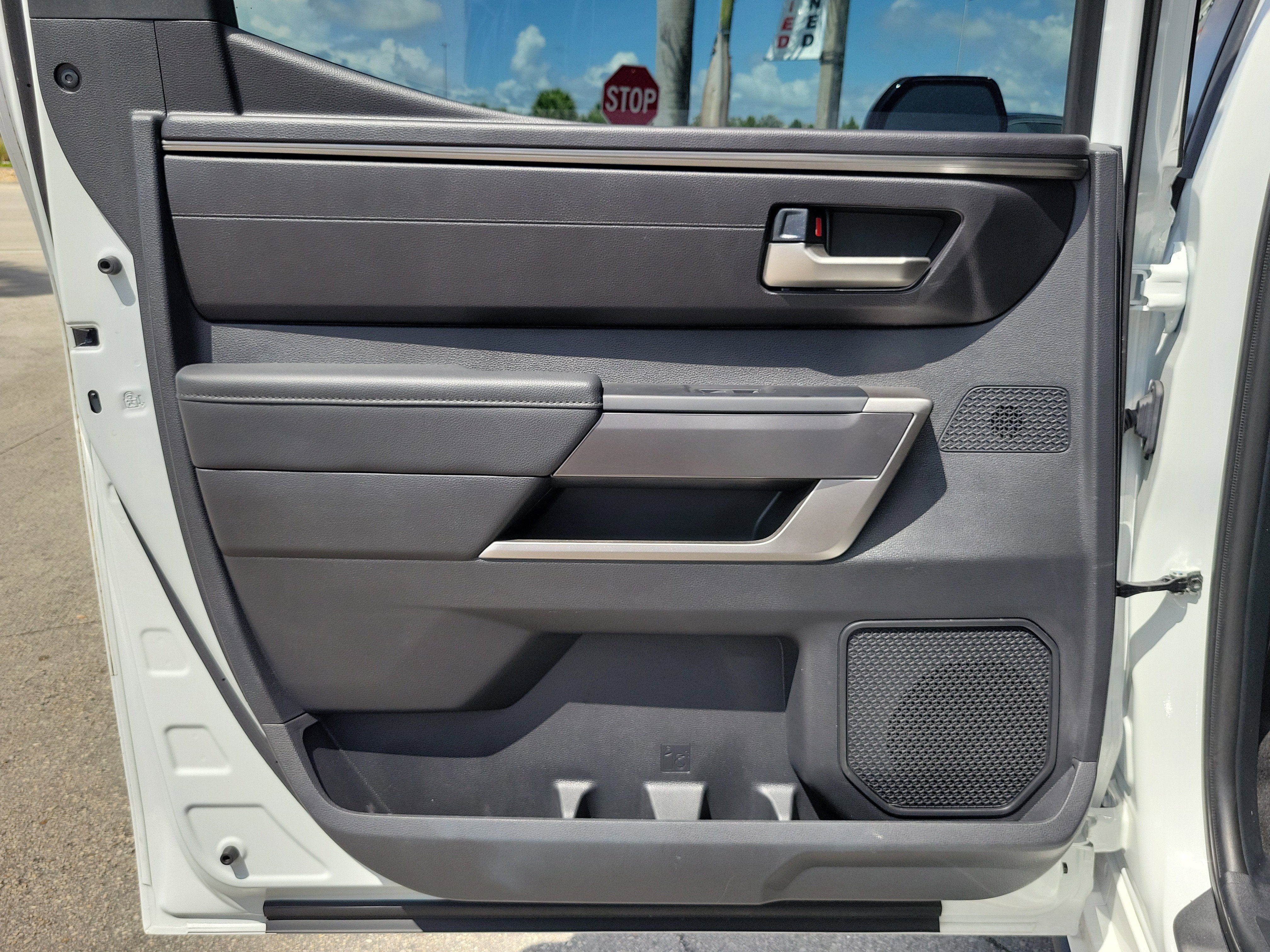2024 Toyota Tundra 4WD SR5
