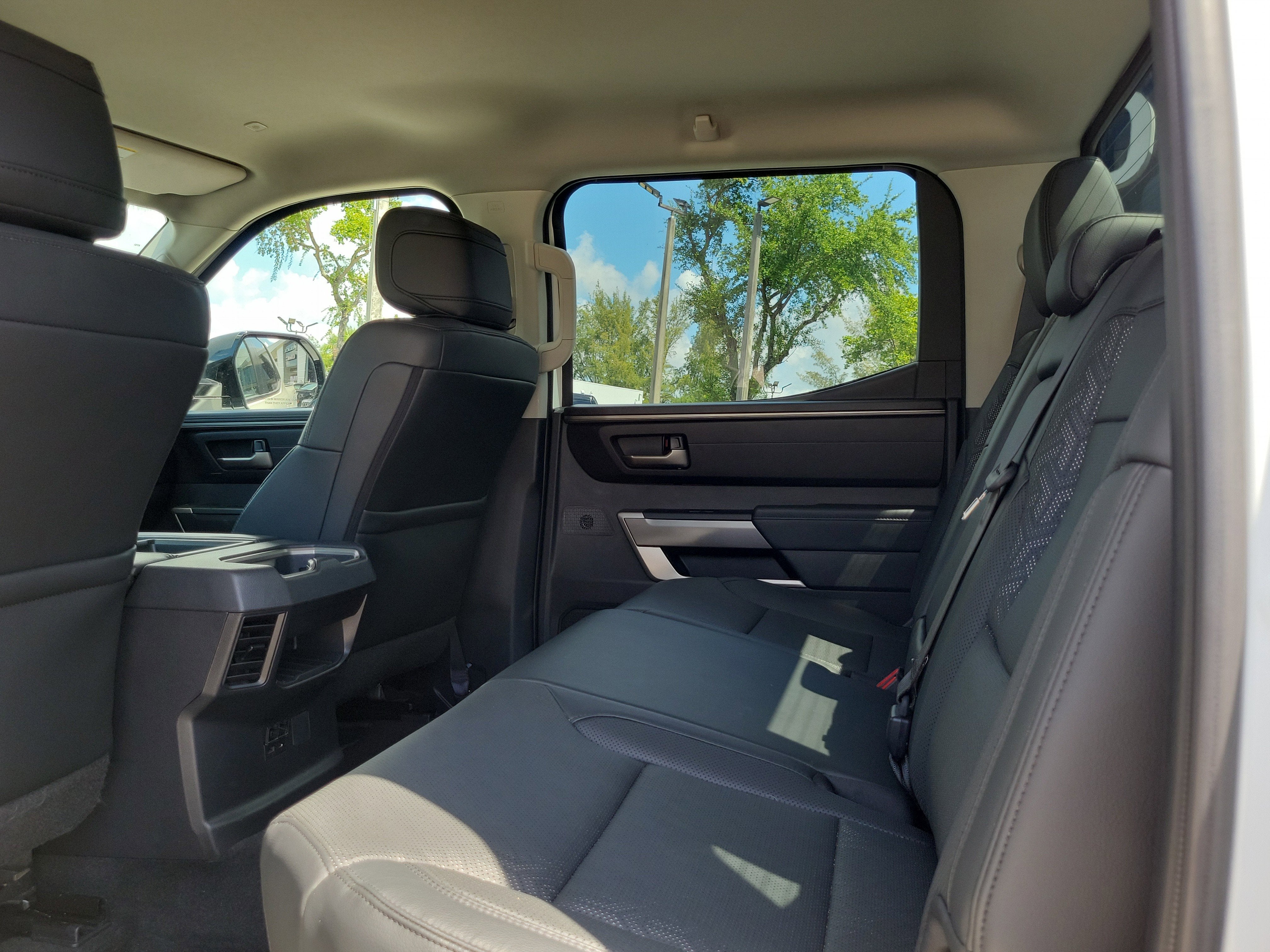 2024 Toyota Tundra 4WD SR5