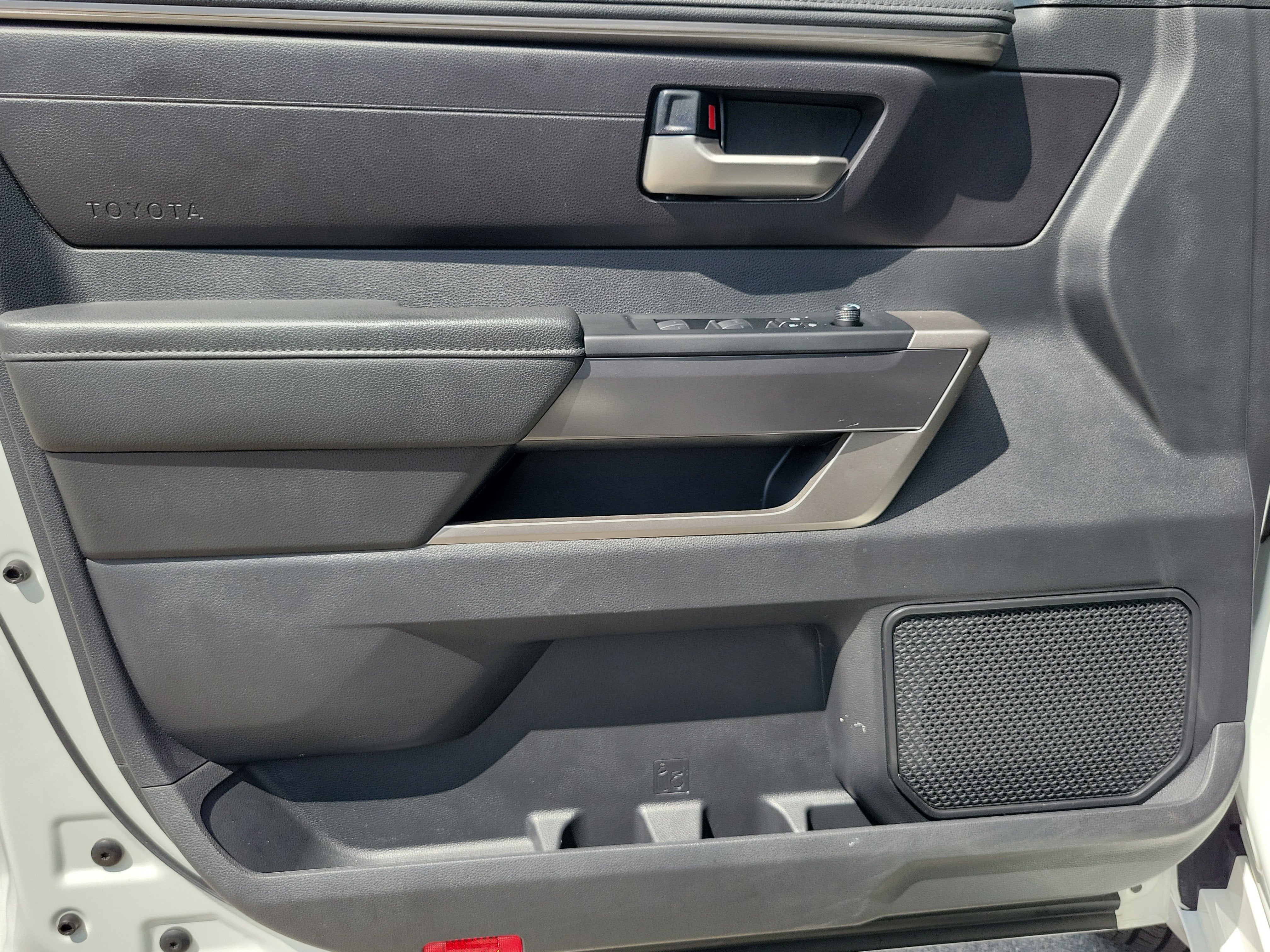 2024 Toyota Tundra 4WD SR5