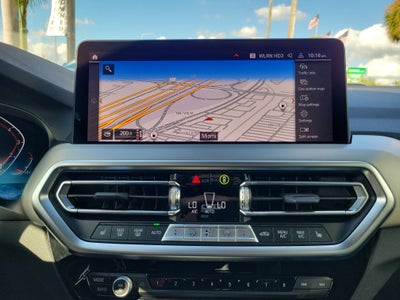 2025 BMW X4 xDrive30i