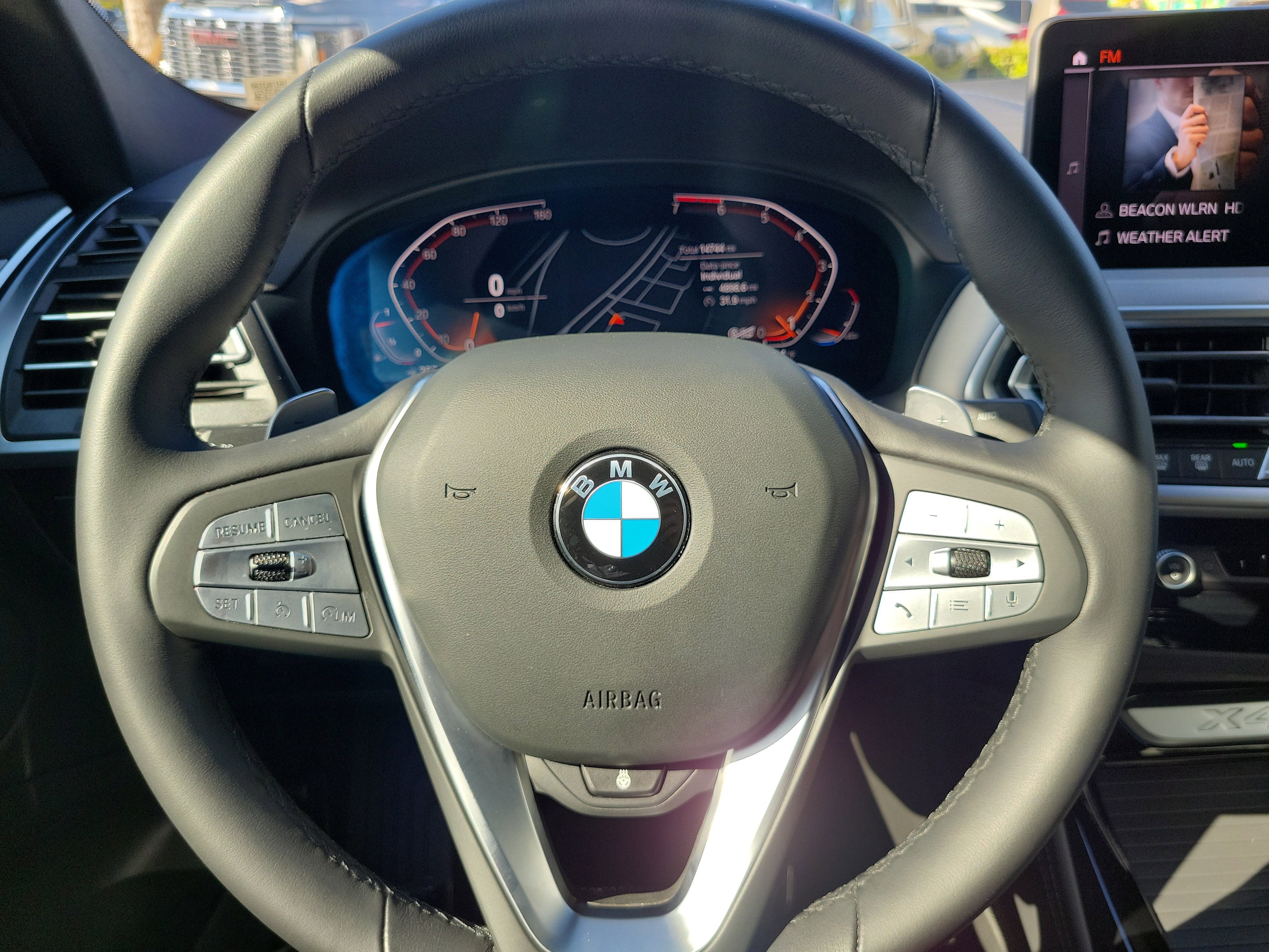 2025 BMW X4 xDrive30i