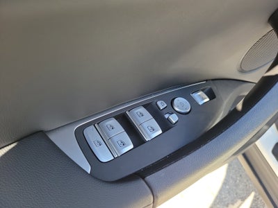 2025 BMW X4 xDrive30i