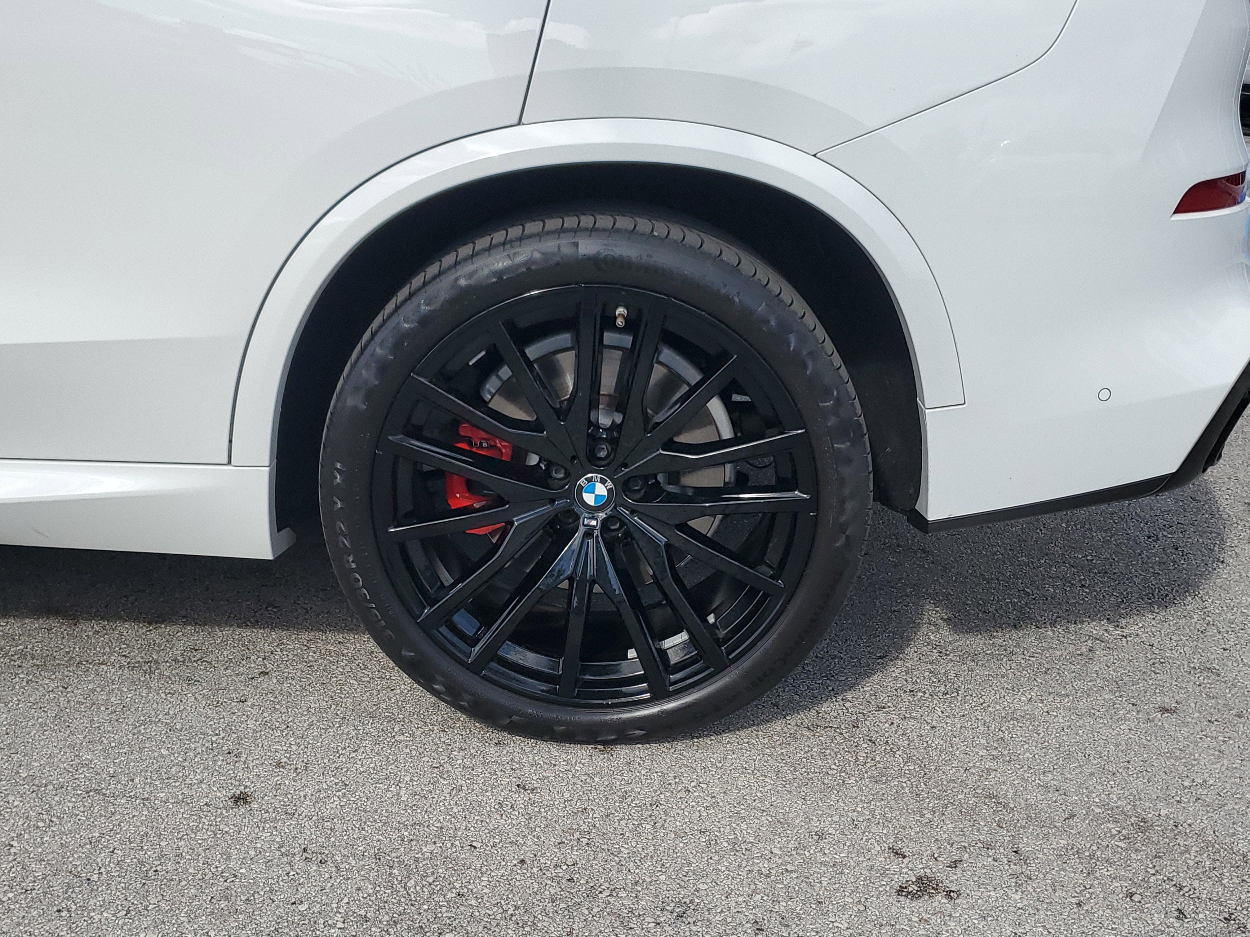 2021 BMW X5 M50i