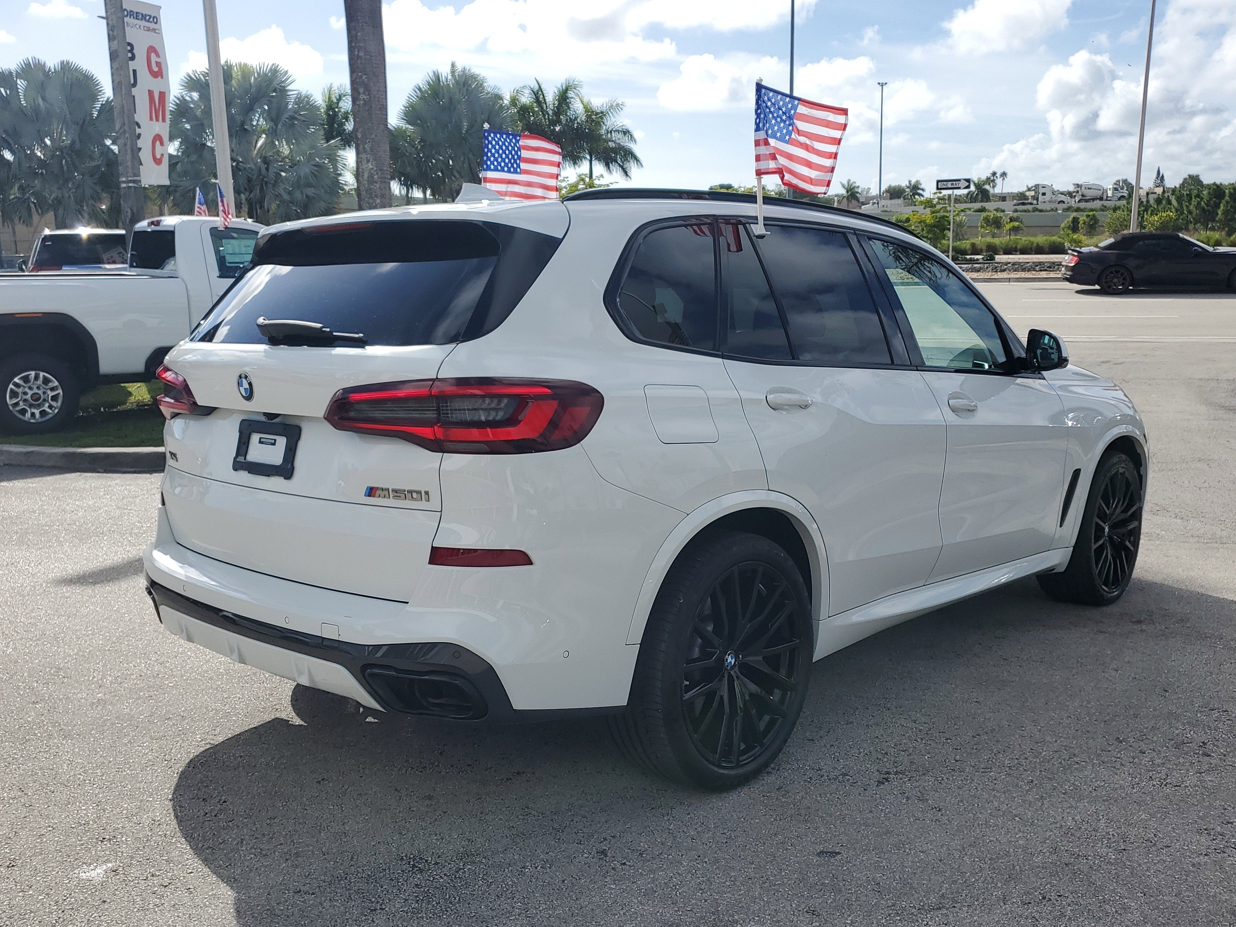 2021 BMW X5 M50i