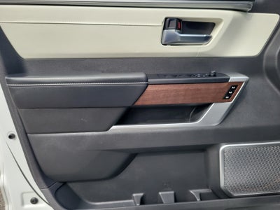 2025 Toyota Sequoia SR5