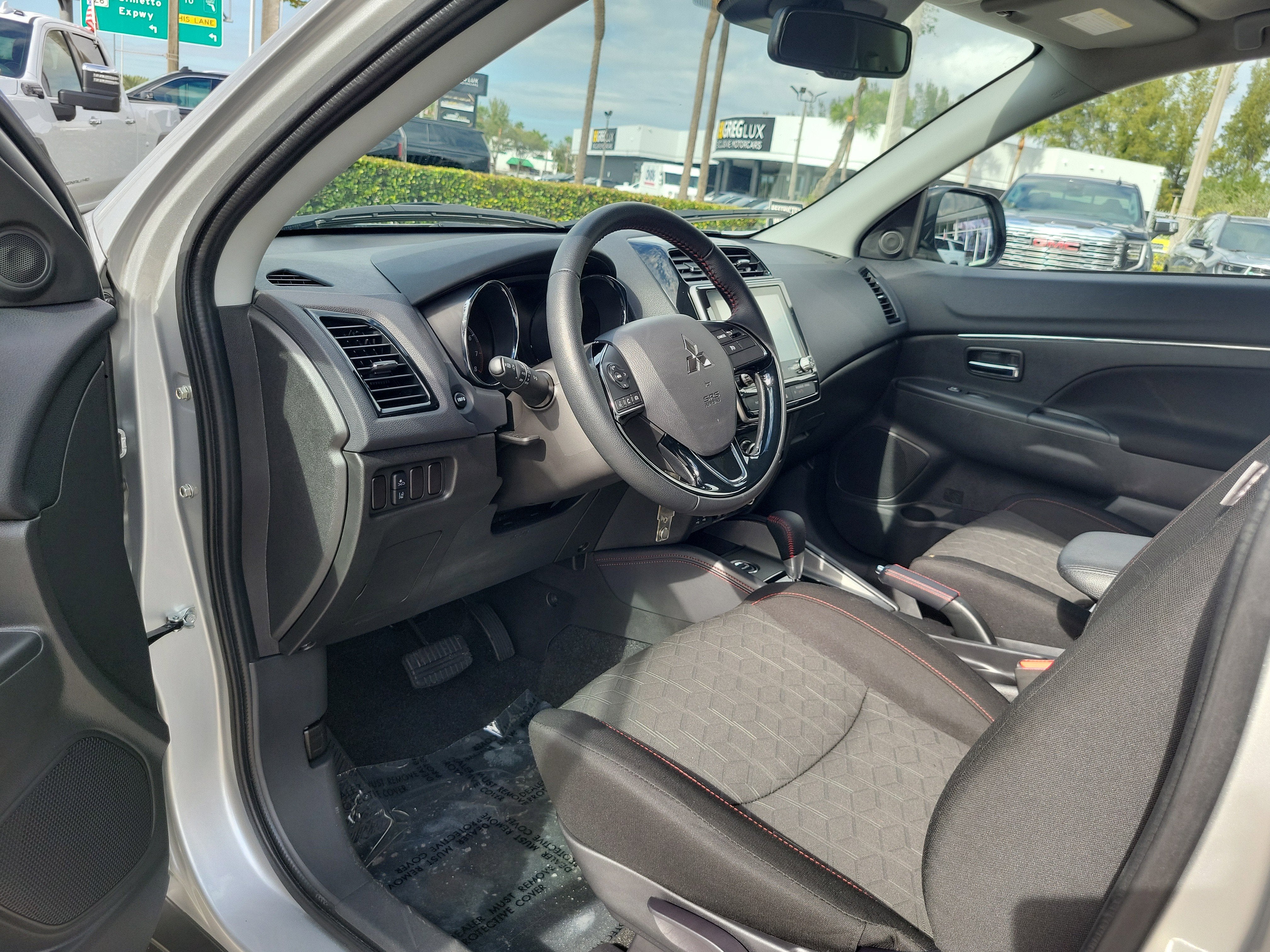 2025 Mitsubishi Outlander Sport S