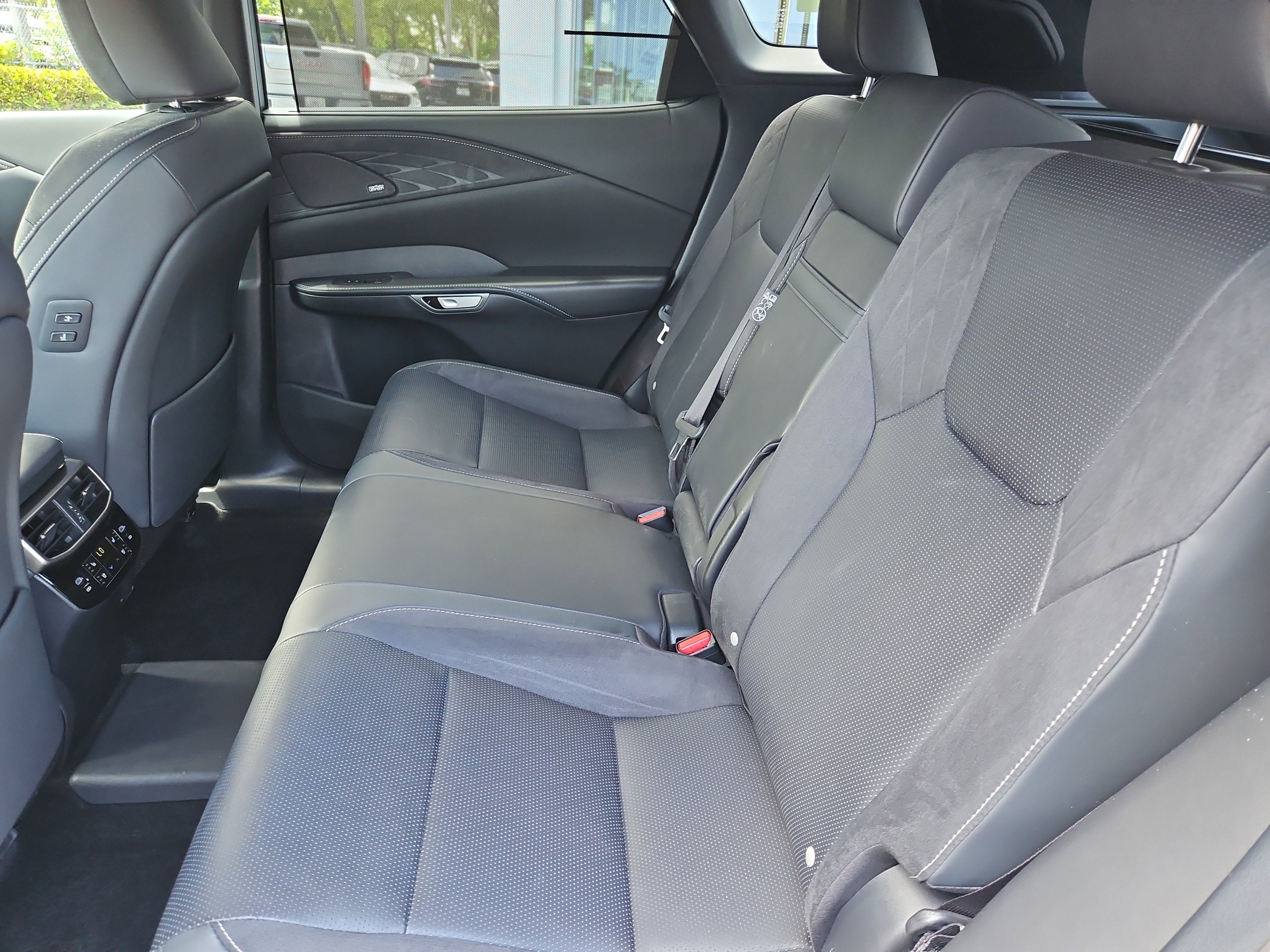 2024 Lexus RX RX 450h+ Luxury