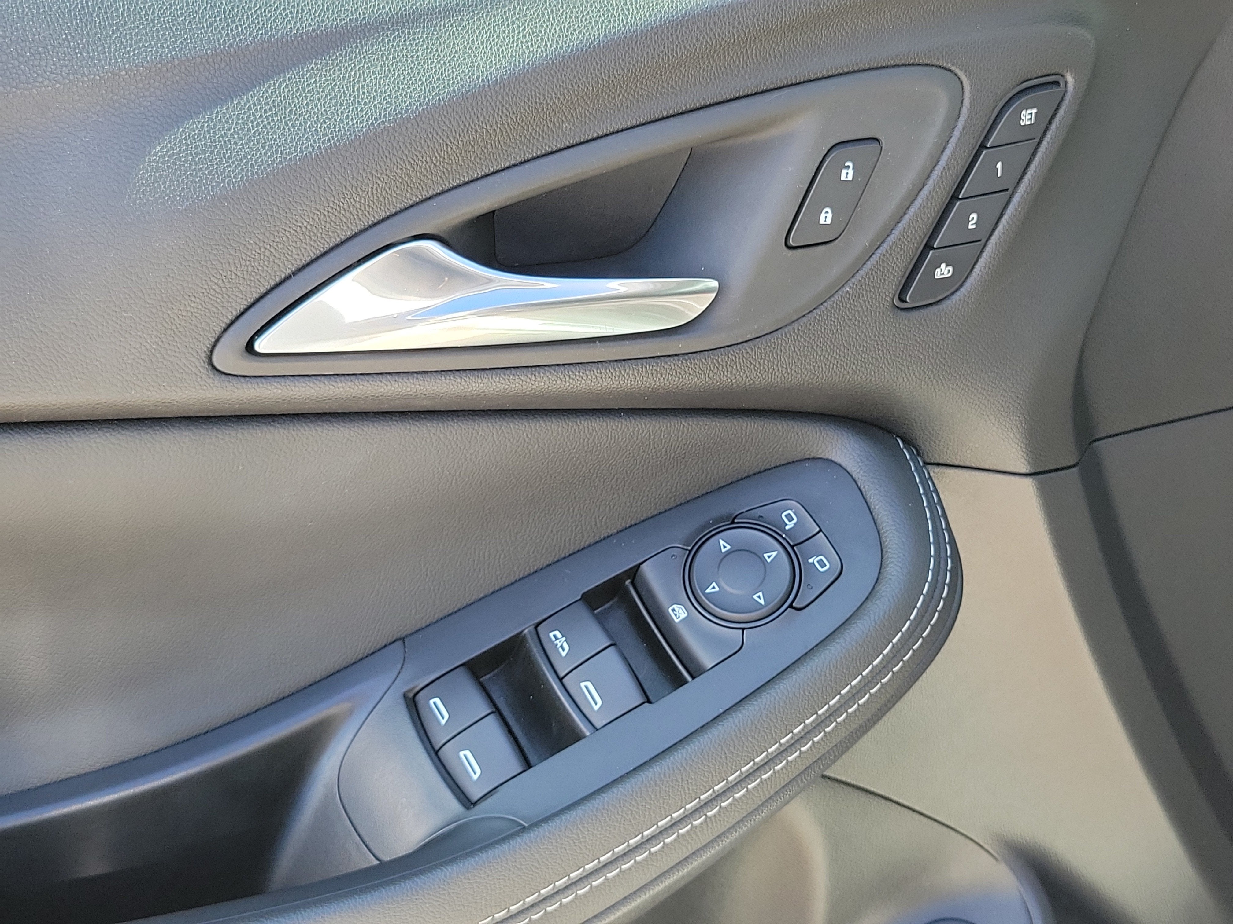 2024 Buick Encore GX Avenir