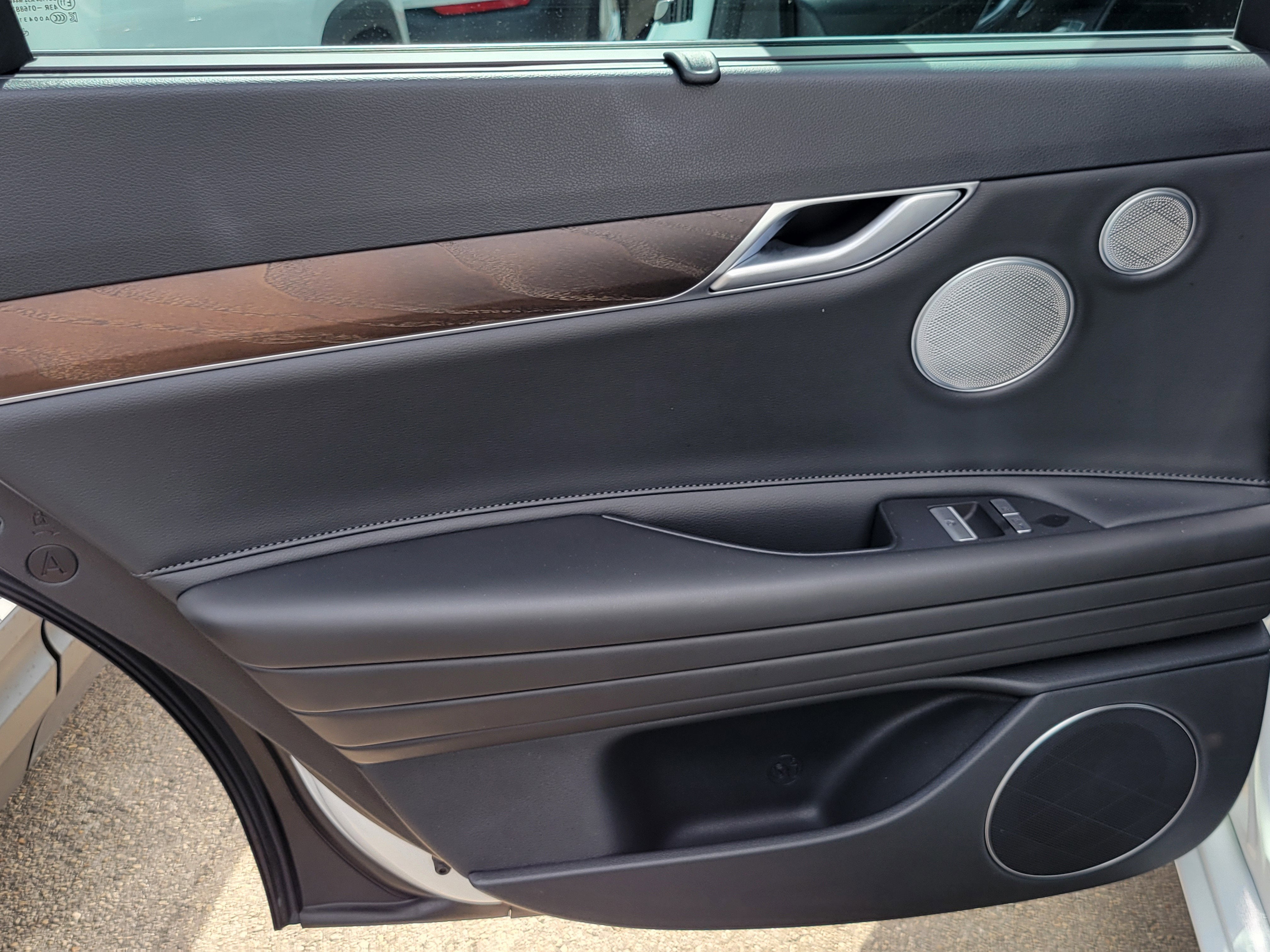 2023 Genesis G80 2.5T