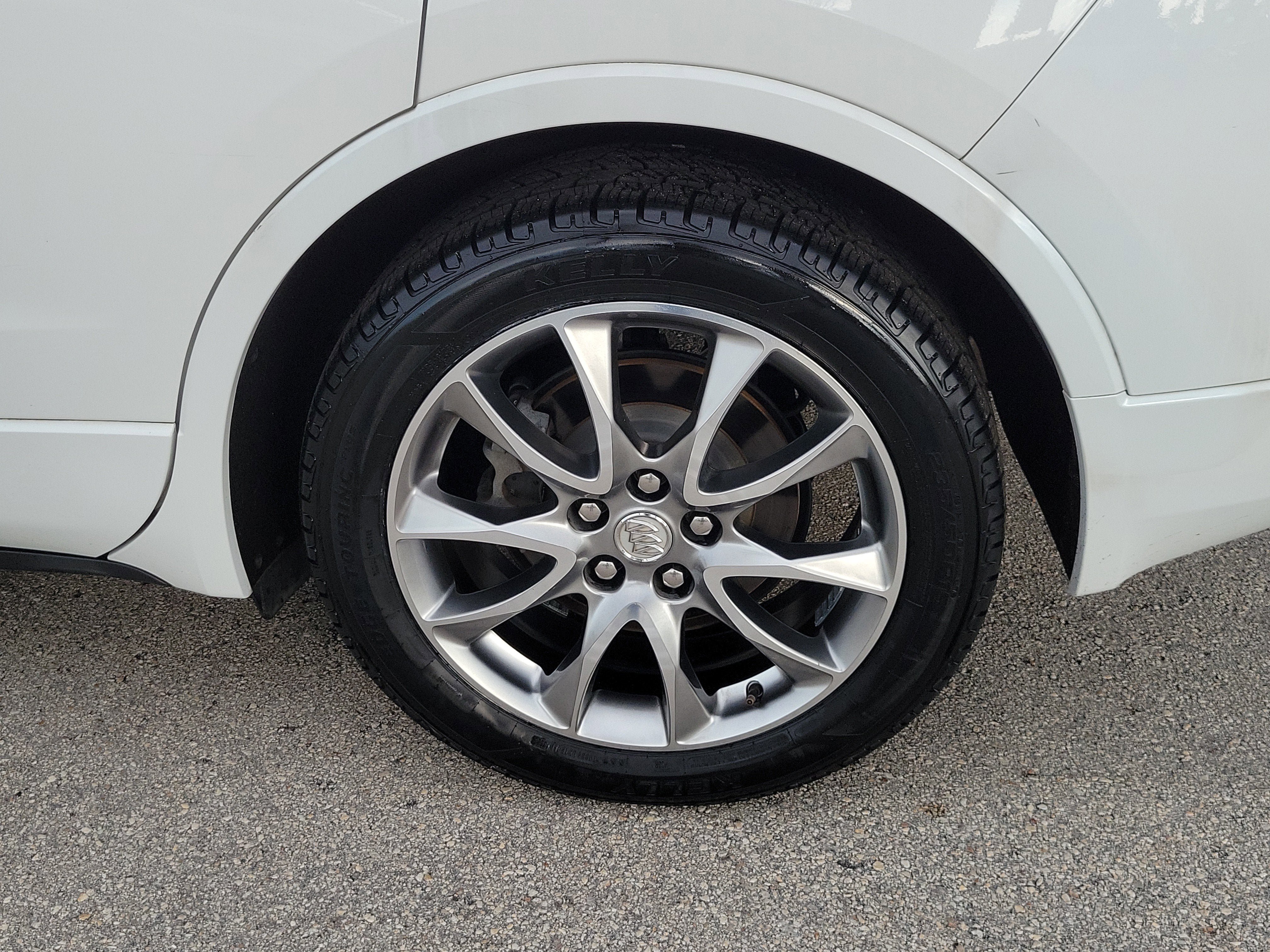 2020 Buick Envision Essence Group