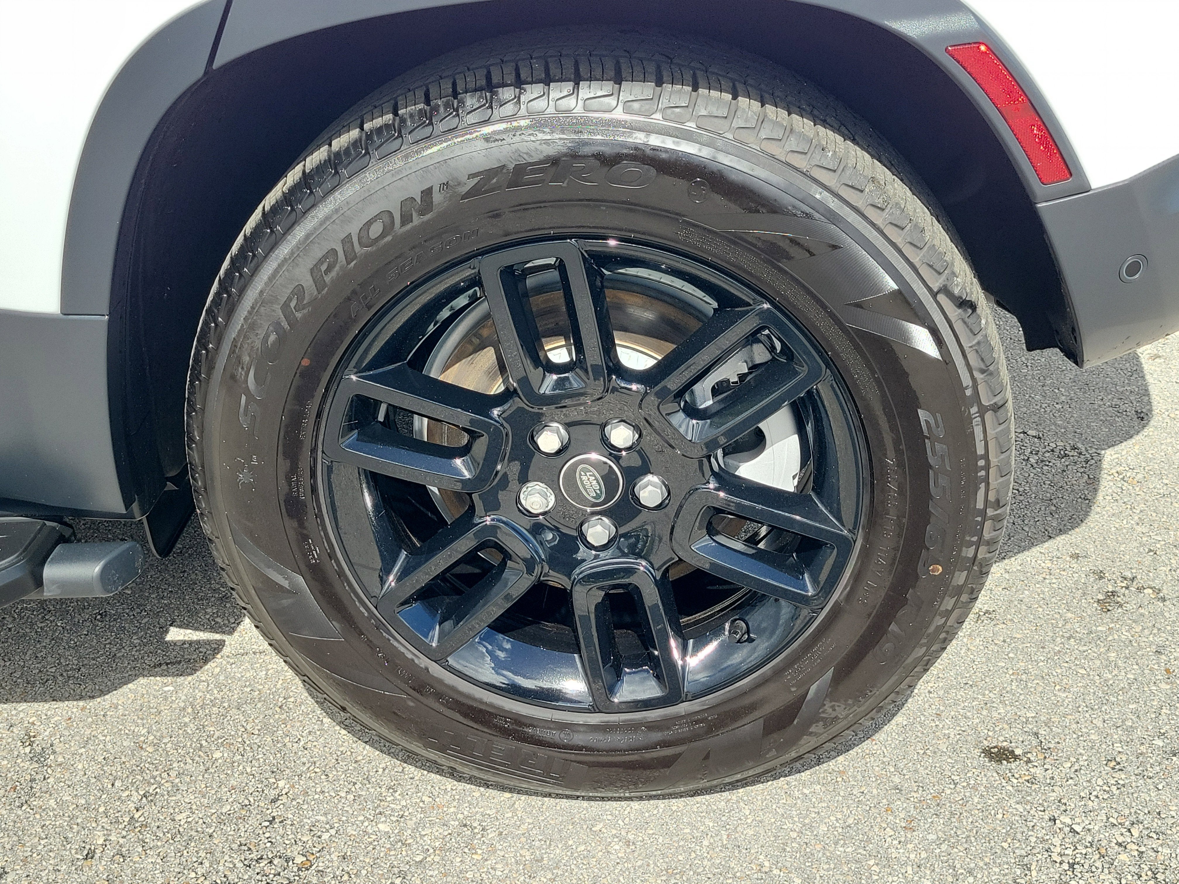 2025 Land Rover Defender S