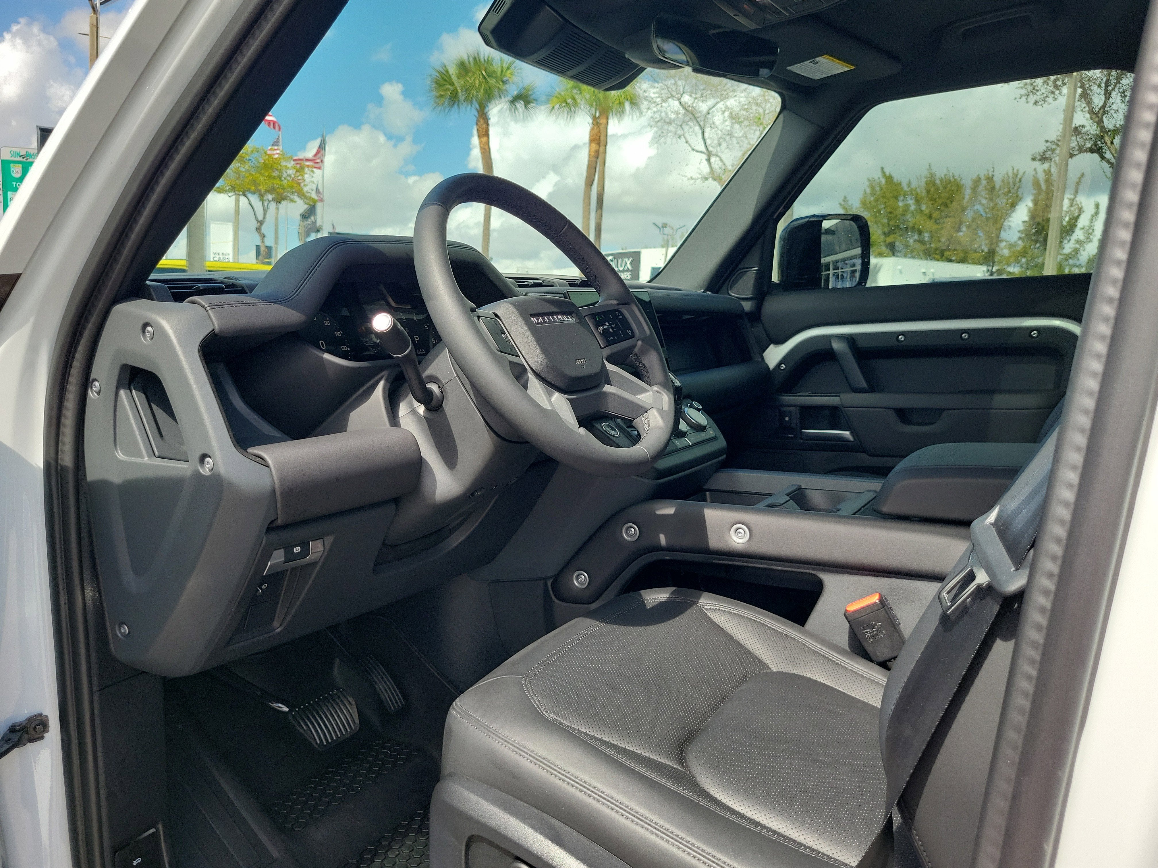 2025 Land Rover Defender S