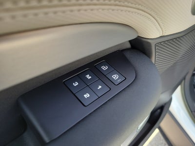 2023 Land Rover Discovery HSE R-Dynamic