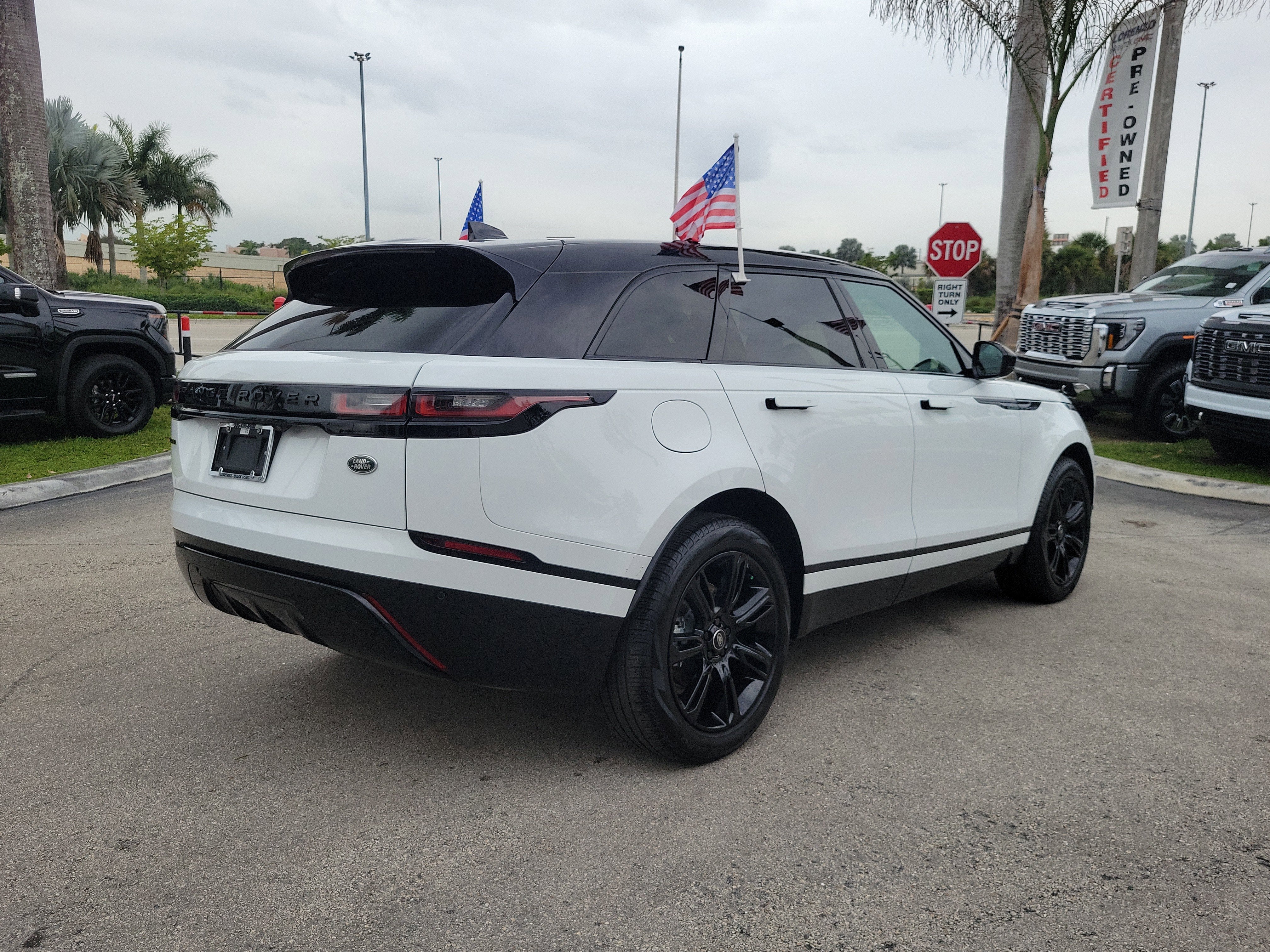 2022 Land Rover Range Rover Velar R-Dynamic S