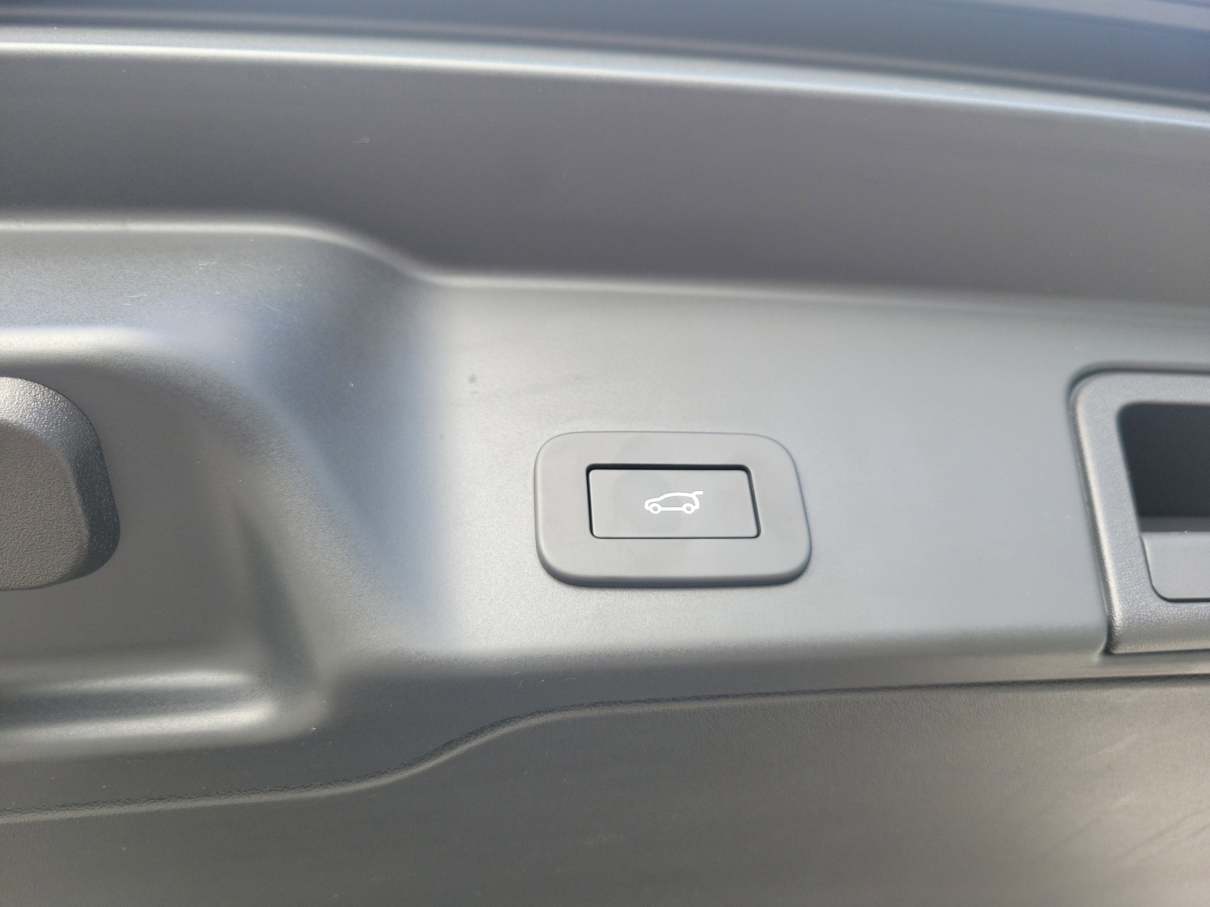 2026 Land Rover Range Rover Evoque Core S