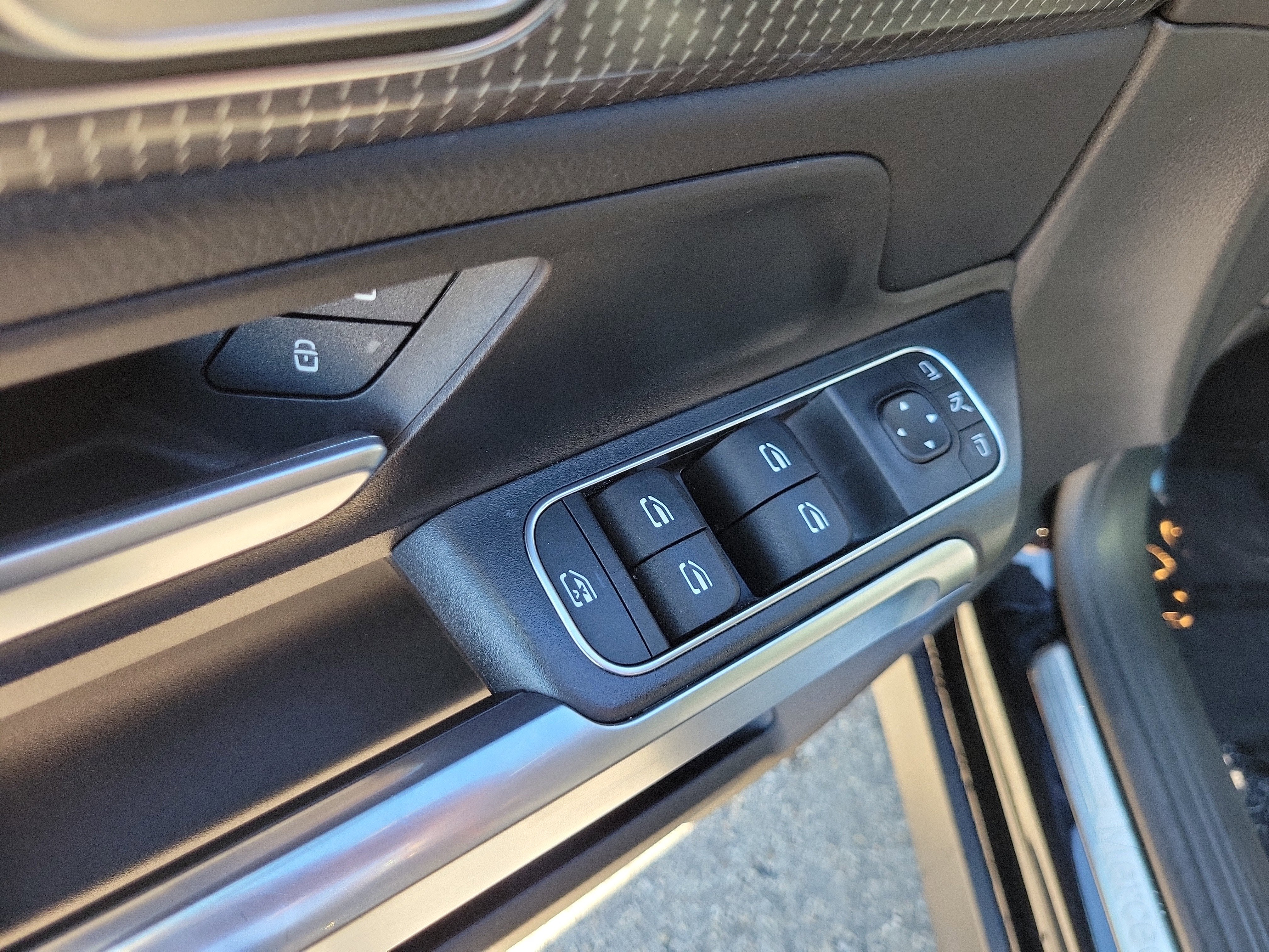 2023 Mercedes-Benz GLB GLB 250